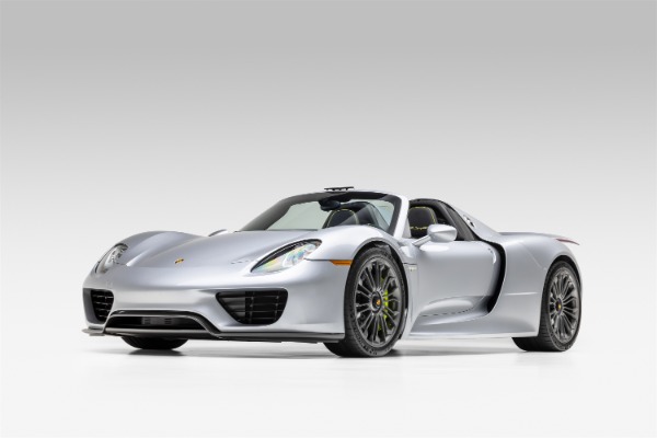 Used 2015 Porsche 918 Spyder Axle Lifter! Acid Green Accents! Ceramic Coated! Full PPF! Carbon FIber! for sale Sold at Chicago Motor Cars in West Chicago IL 60185 6
