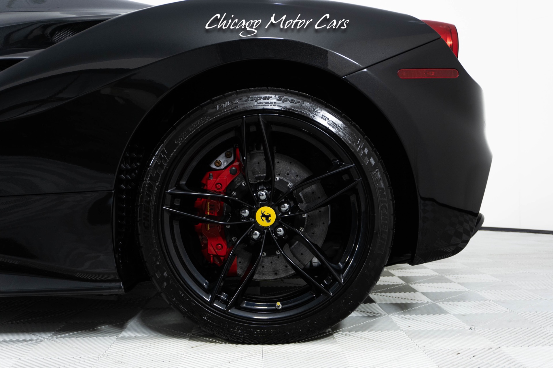 2018 FERRARI 488 - Image 16