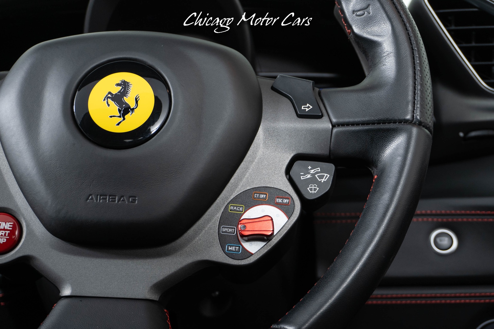 2018 FERRARI 488 - Image 32