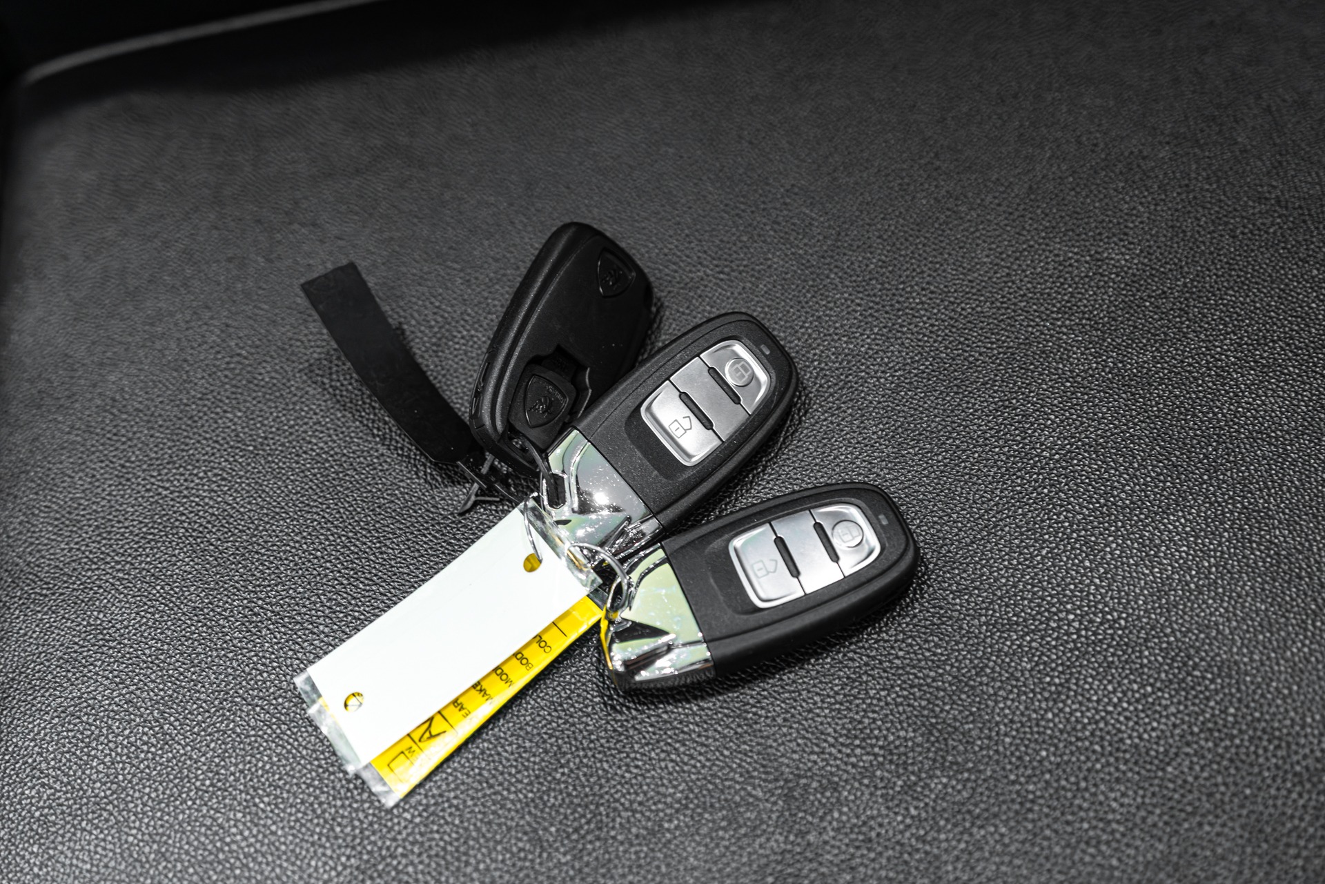 2017 LAMBORGHINI AVENTADOR - Image 71