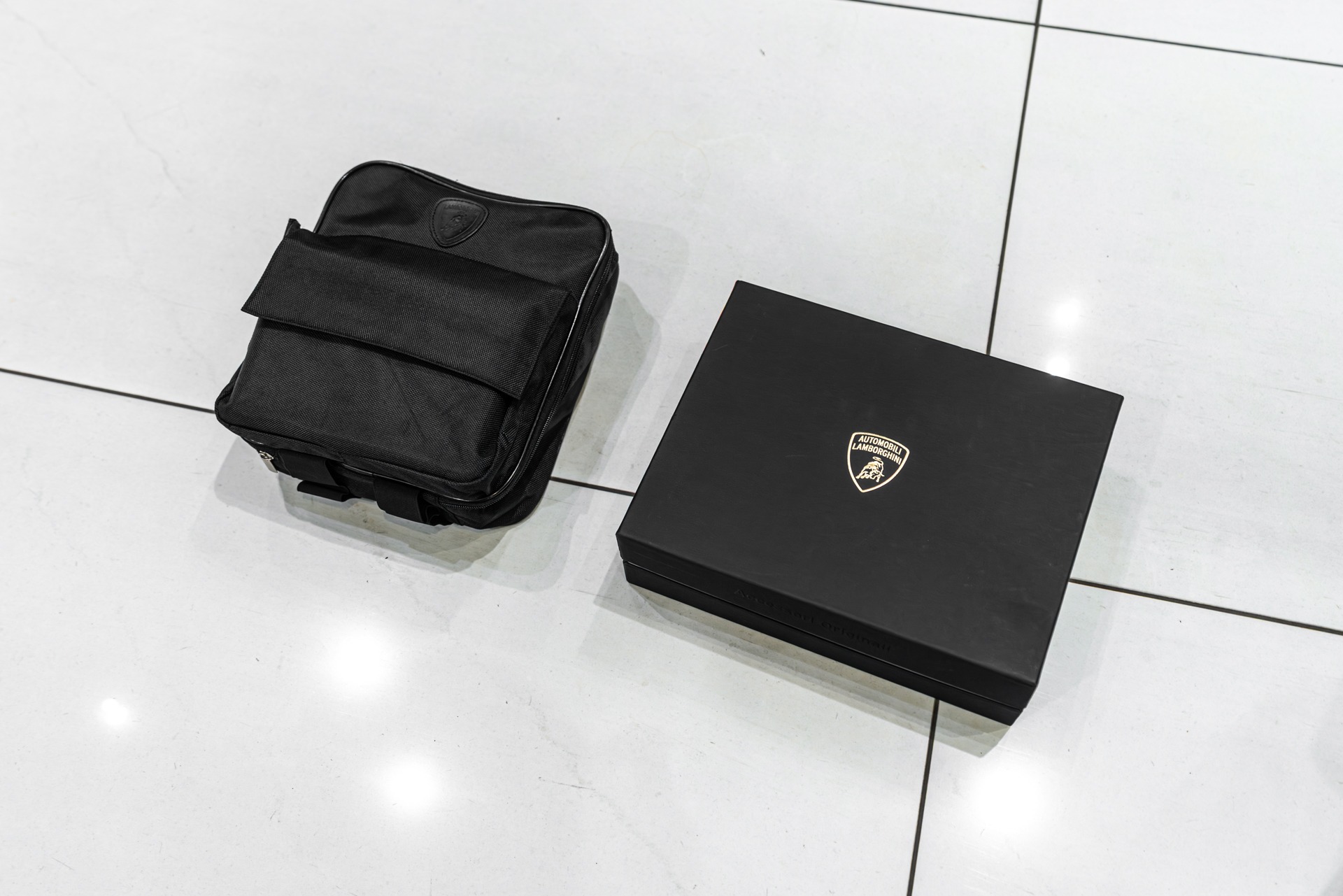 2017 LAMBORGHINI AVENTADOR - Image 72