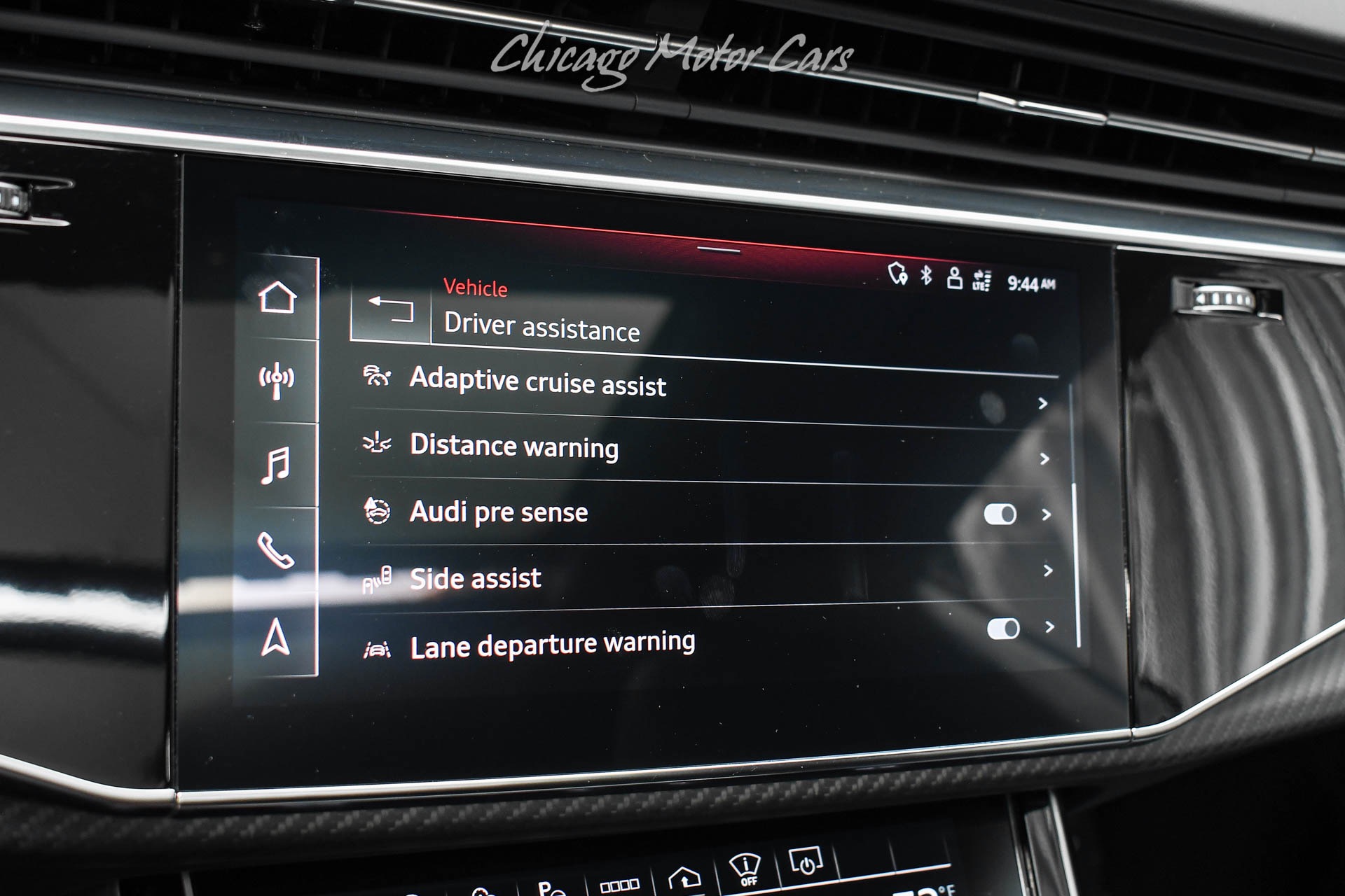 2024 AUDI RS Q8 - Image 14