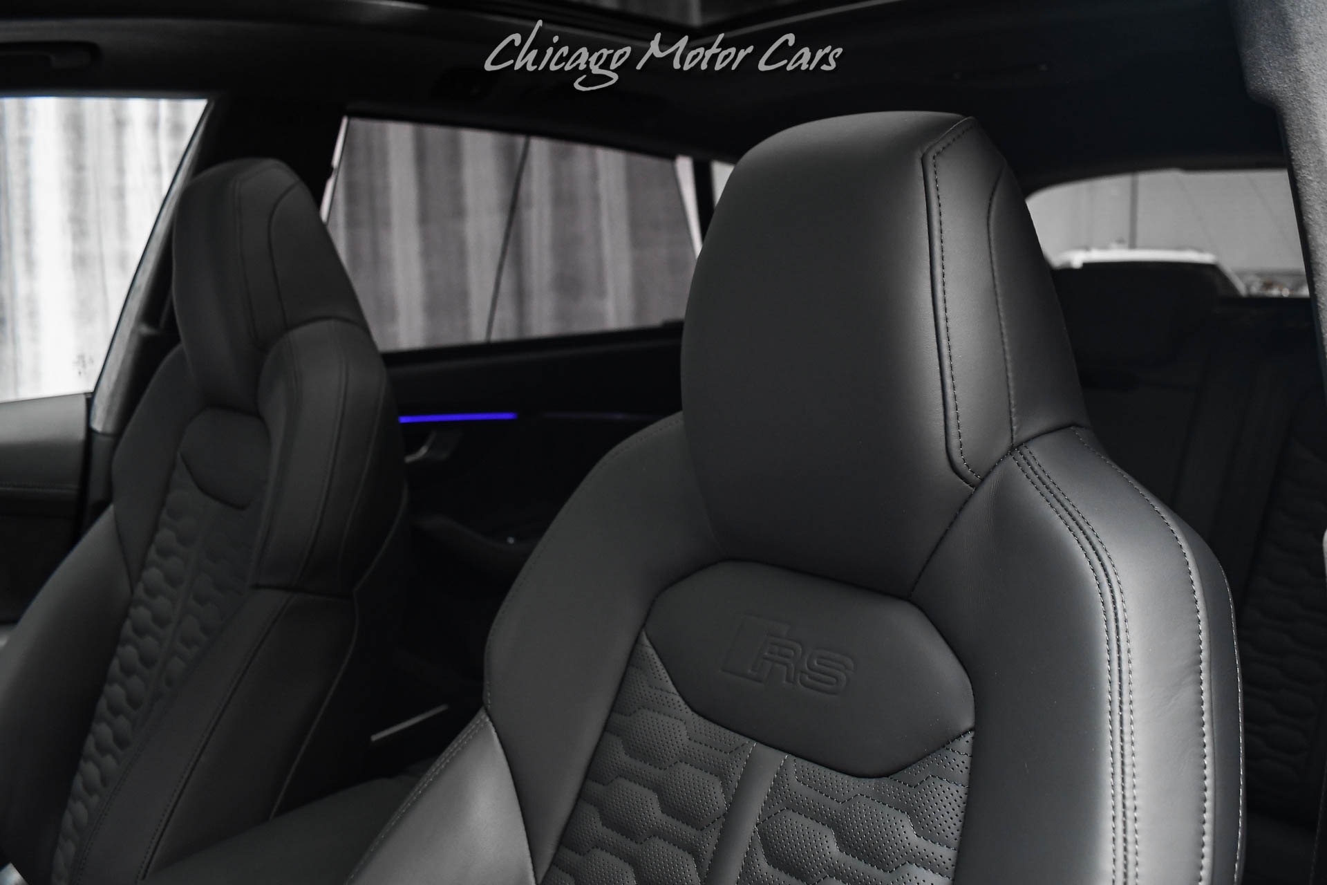 2024 AUDI RS Q8 - Image 19