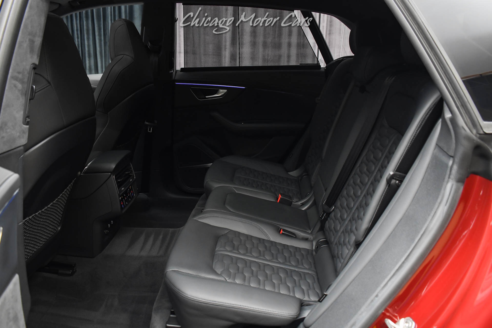 2024 AUDI RS Q8 - Image 27