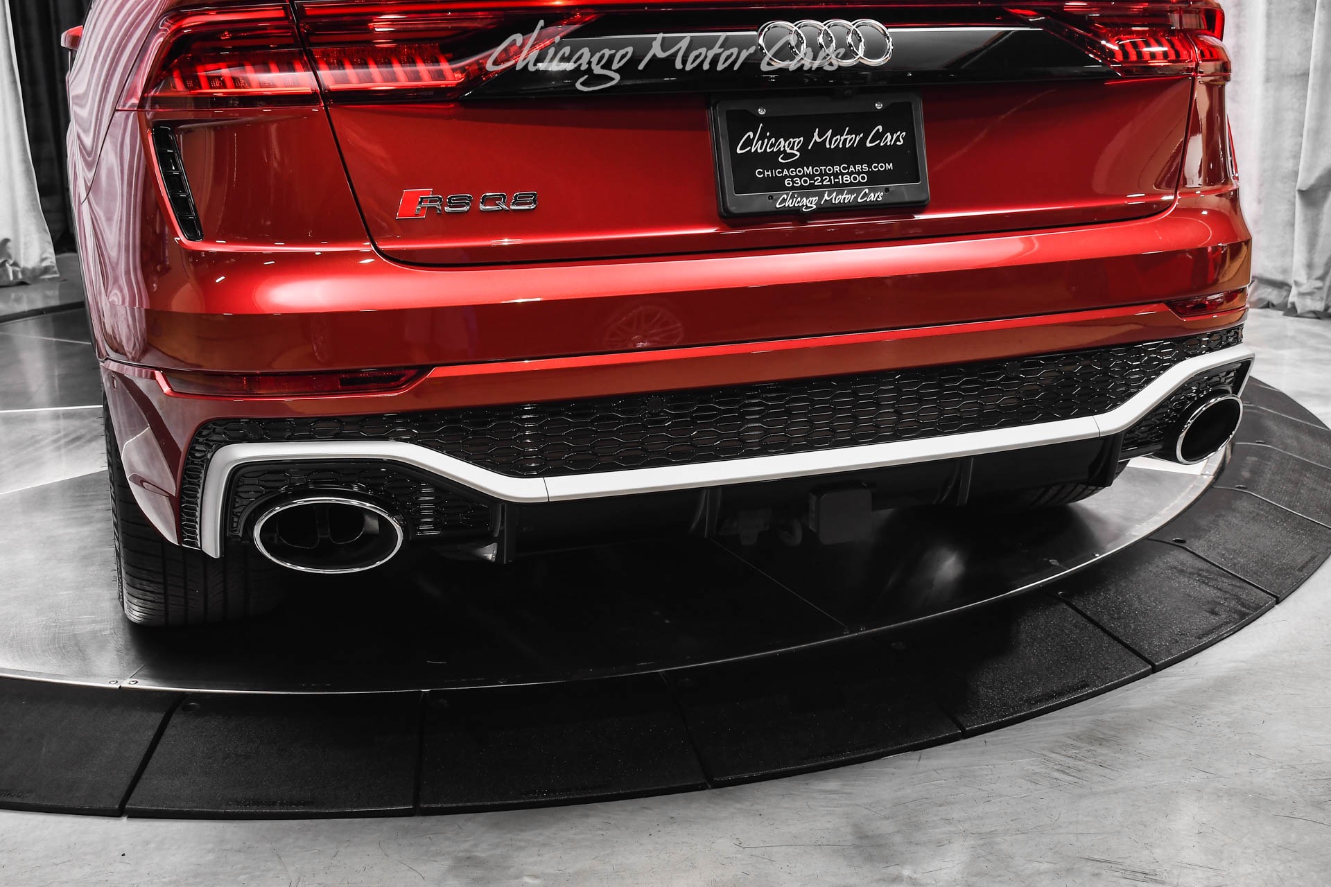 2024 AUDI RS Q8 - Image 42