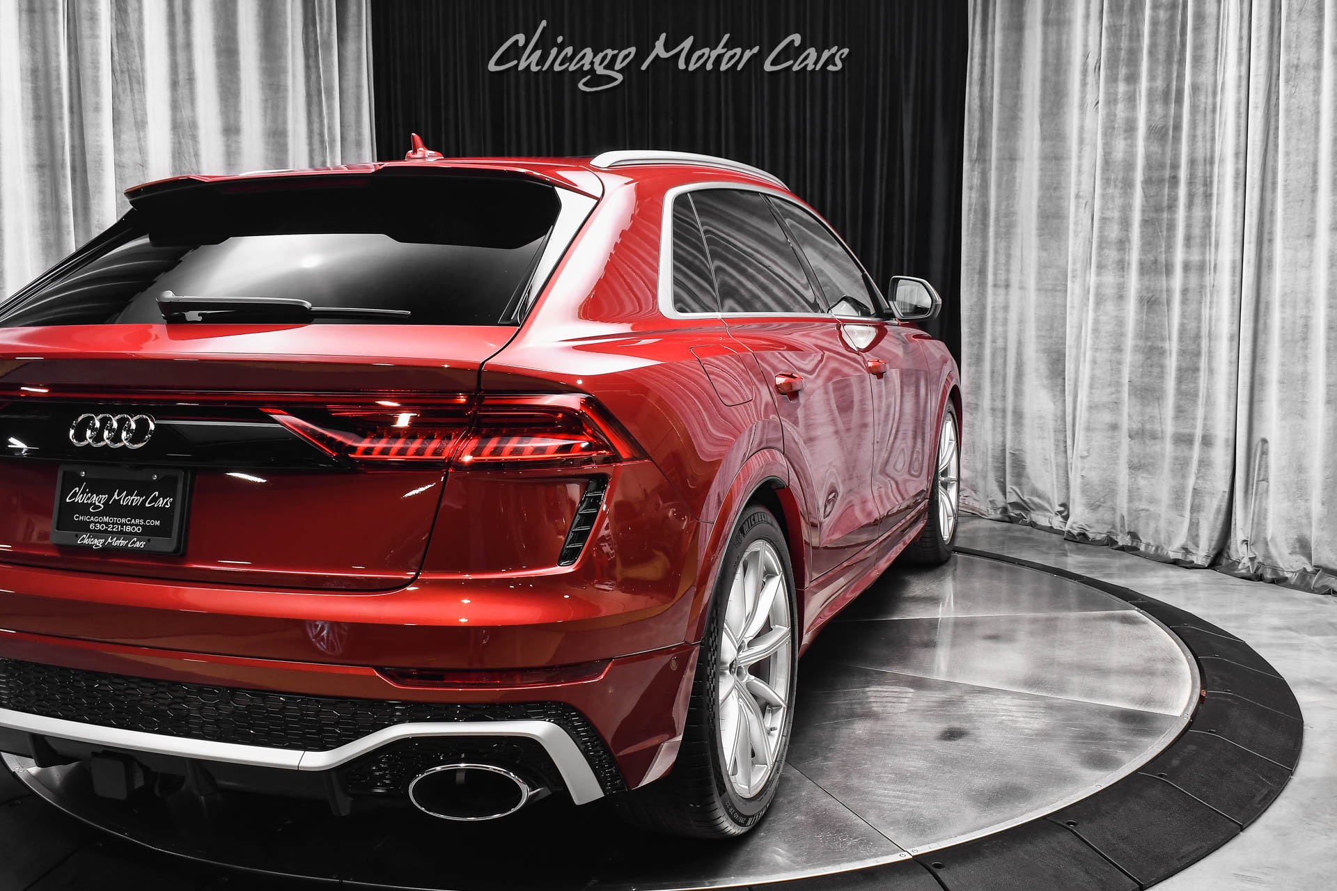 2024 AUDI RS Q8 - Image 44