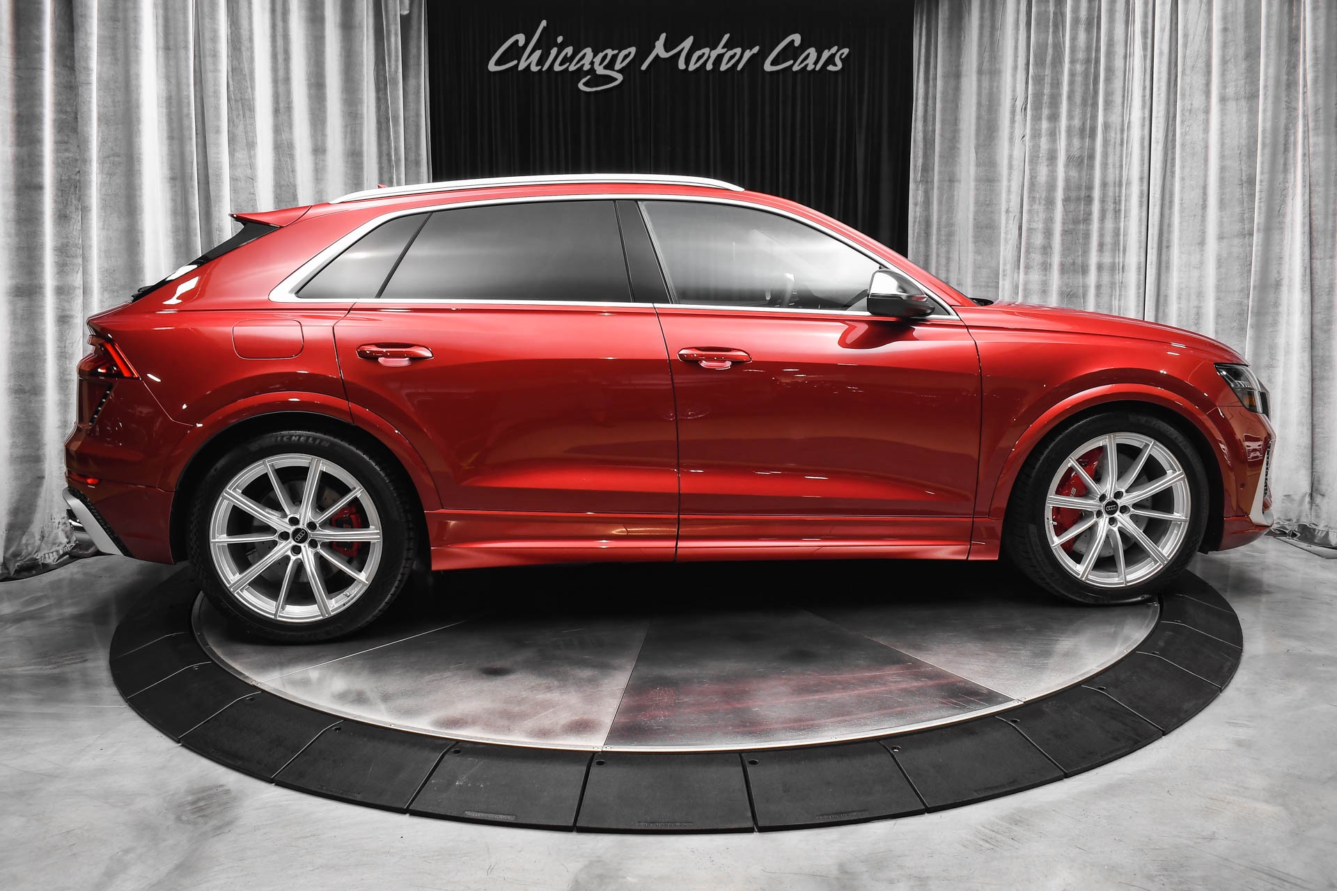 2024 AUDI RS Q8 - Image 45