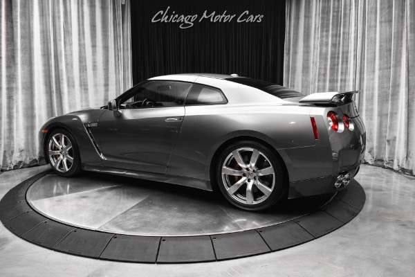 Used 2009 Nissan GT-R Premium! AWD! DCT! BONE STOCK! 480HP! Only 23k Miles! Brembo Brakes! for sale Sold at Chicago Motor Cars in West Chicago IL 60185 3