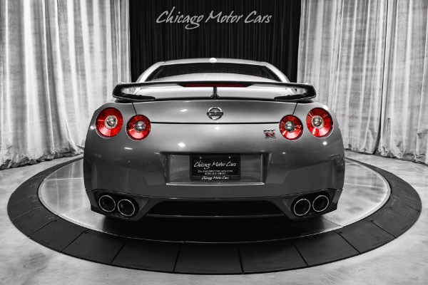 Used 2009 Nissan GT-R Premium! AWD! DCT! BONE STOCK! 480HP! Only 23k Miles! Brembo Brakes! for sale Sold at Chicago Motor Cars in West Chicago IL 60185 4