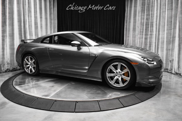 Used 2009 Nissan GT-R Premium! AWD! DCT! BONE STOCK! 480HP! Only 23k Miles! Brembo Brakes! for sale Sold at Chicago Motor Cars in West Chicago IL 60185 6