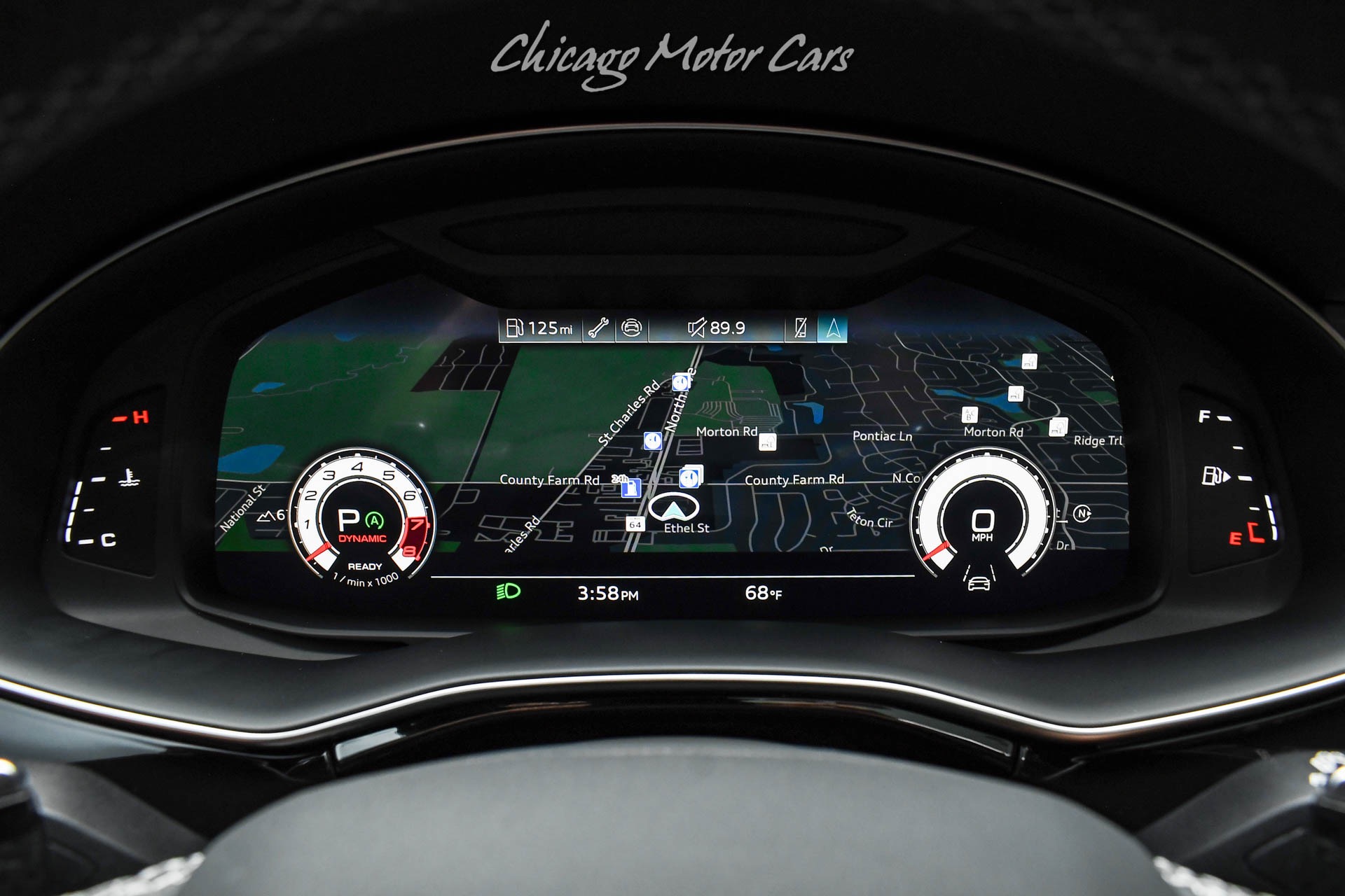 2025 AUDI RS Q8 - Image 12