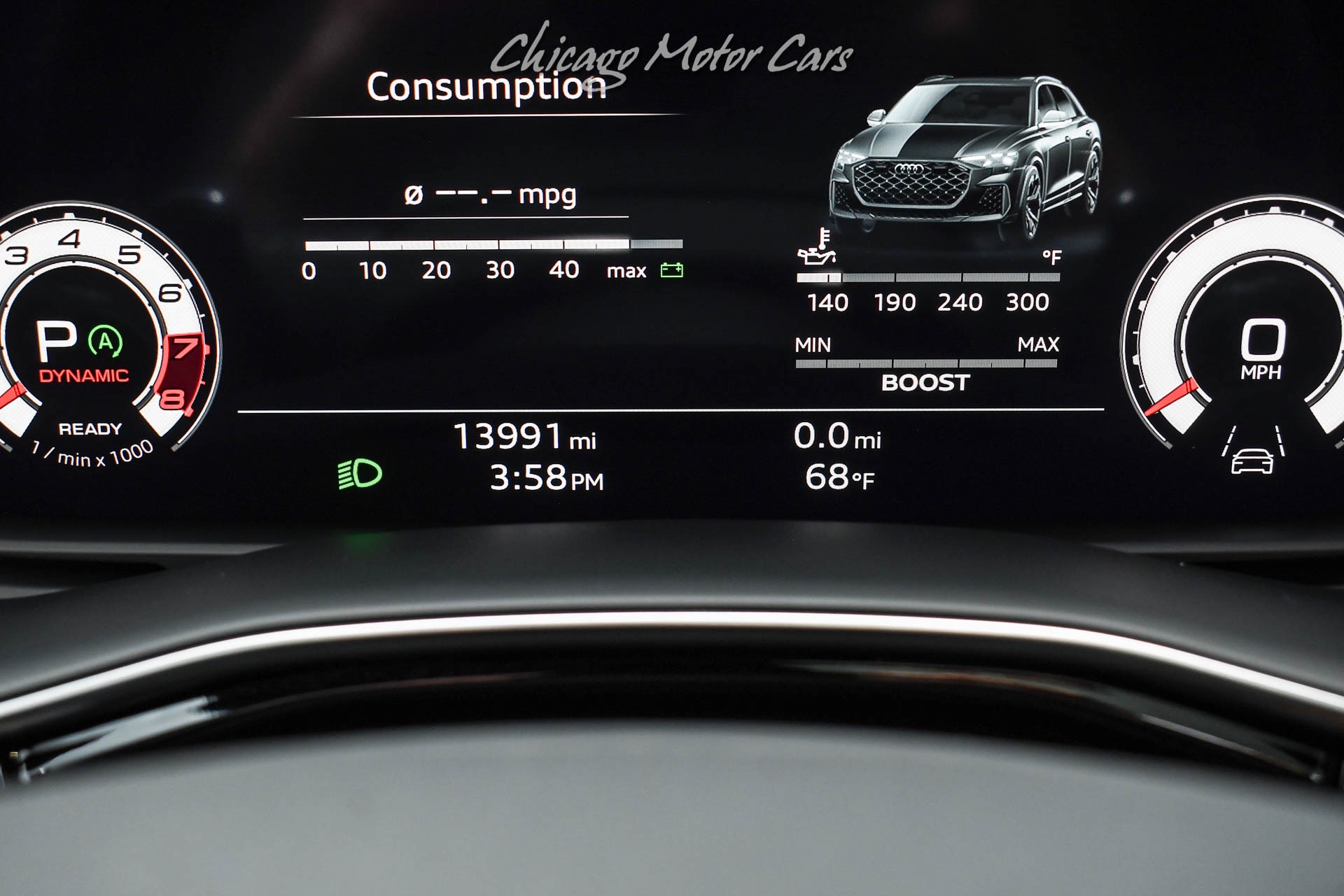 2025 AUDI RS Q8 - Image 13