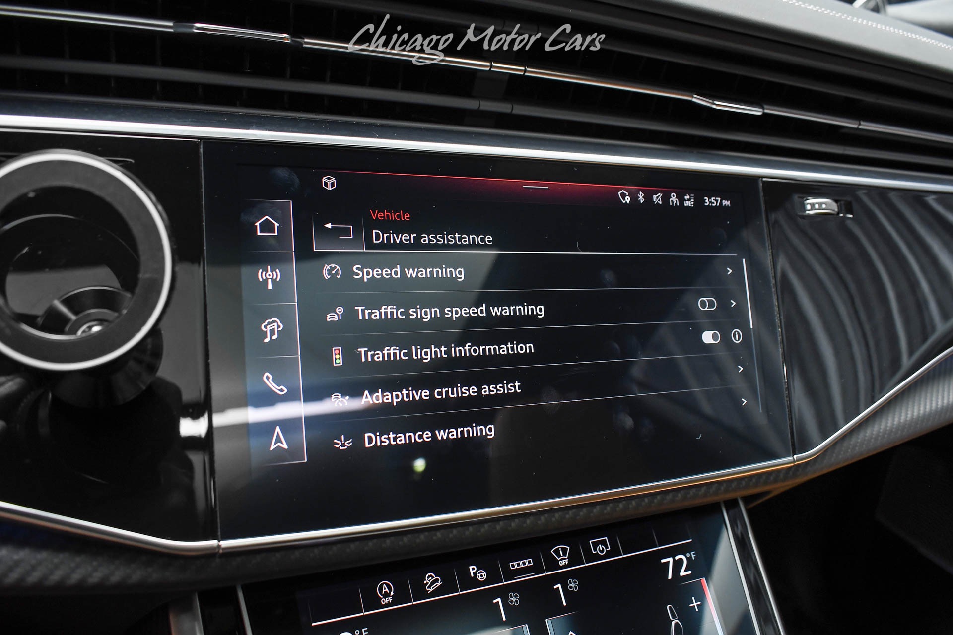 2025 AUDI RS Q8 - Image 16