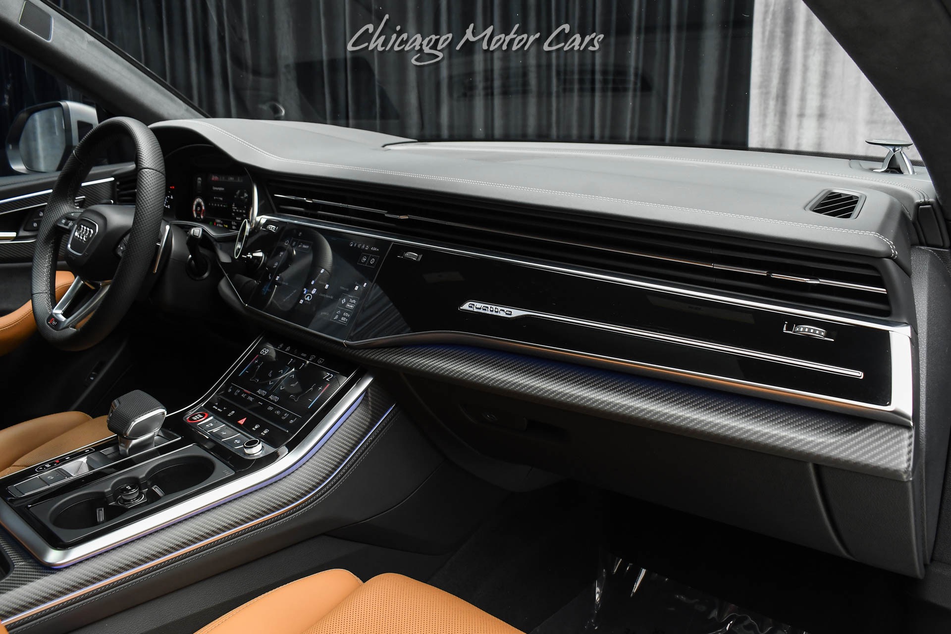 2025 AUDI RS Q8 - Image 26