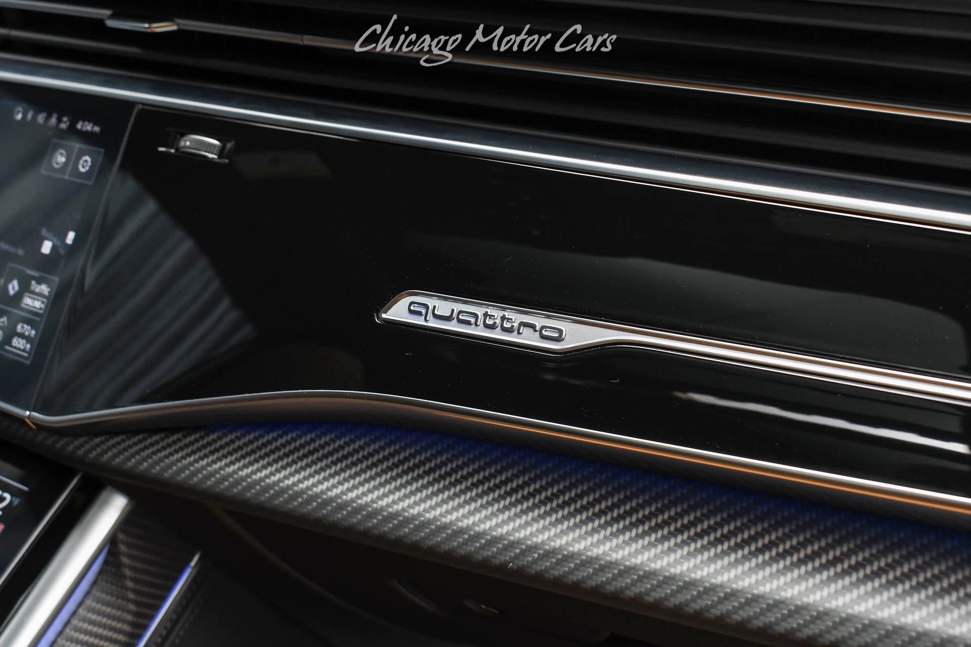 2025 AUDI RS Q8 - Image 27