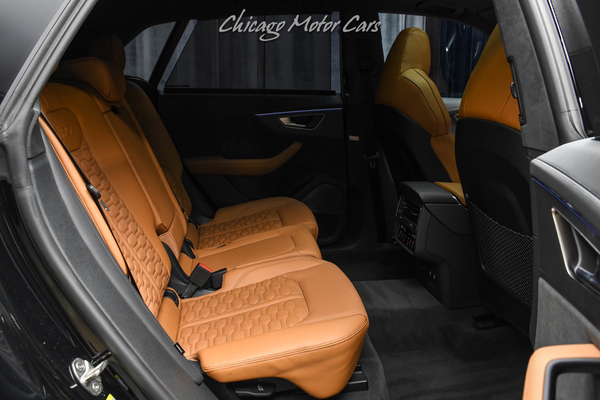 2025 AUDI RS Q8 - Image 31