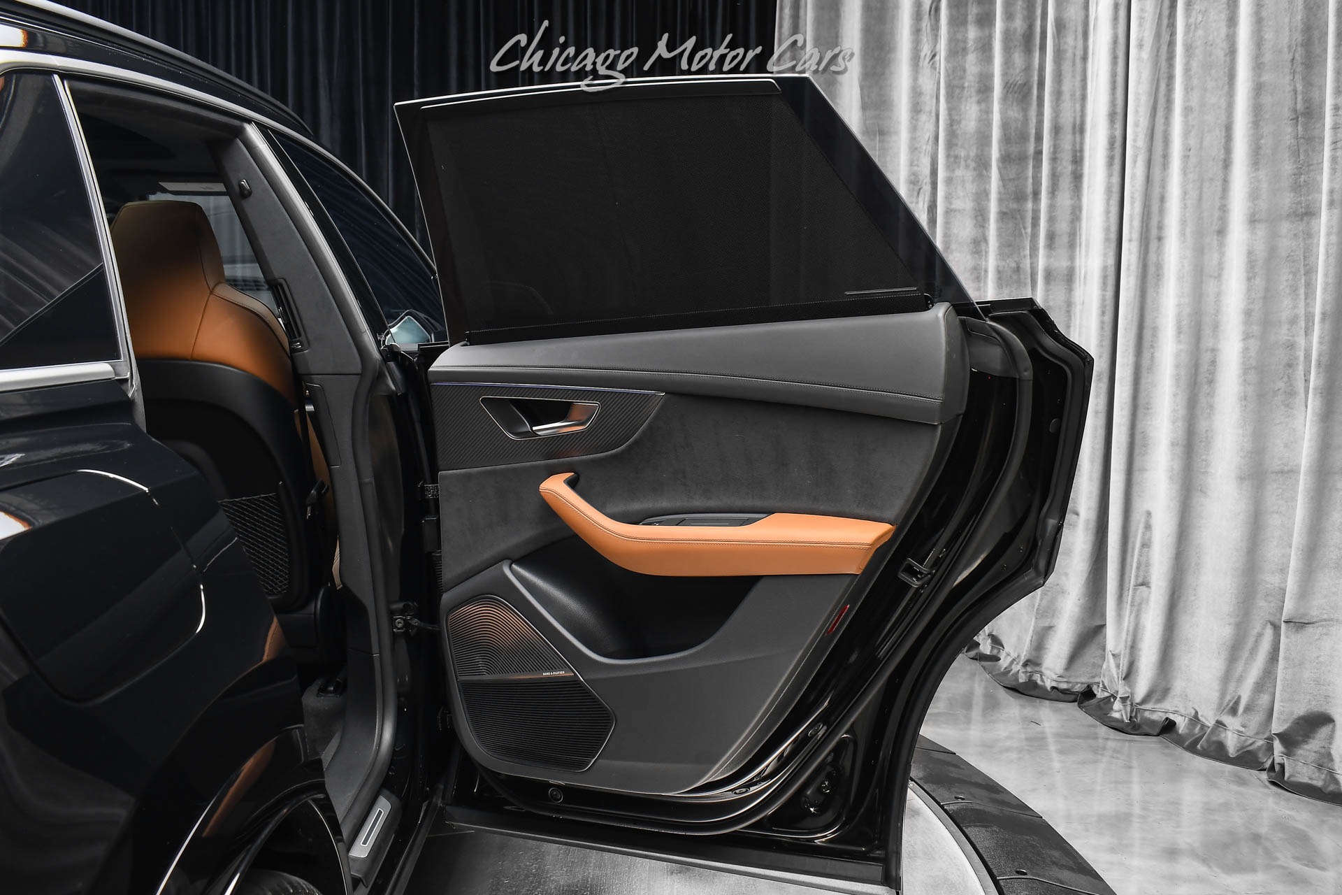 2025 AUDI RS Q8 - Image 39