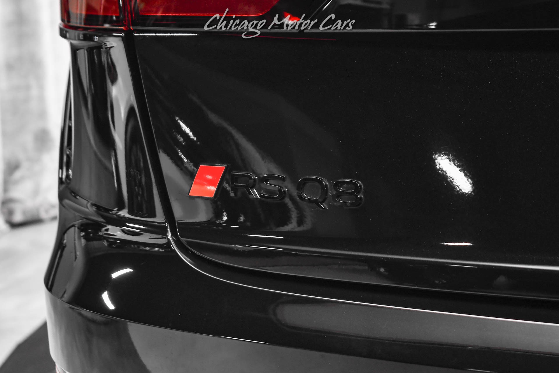 2025 AUDI RS Q8 - Image 44