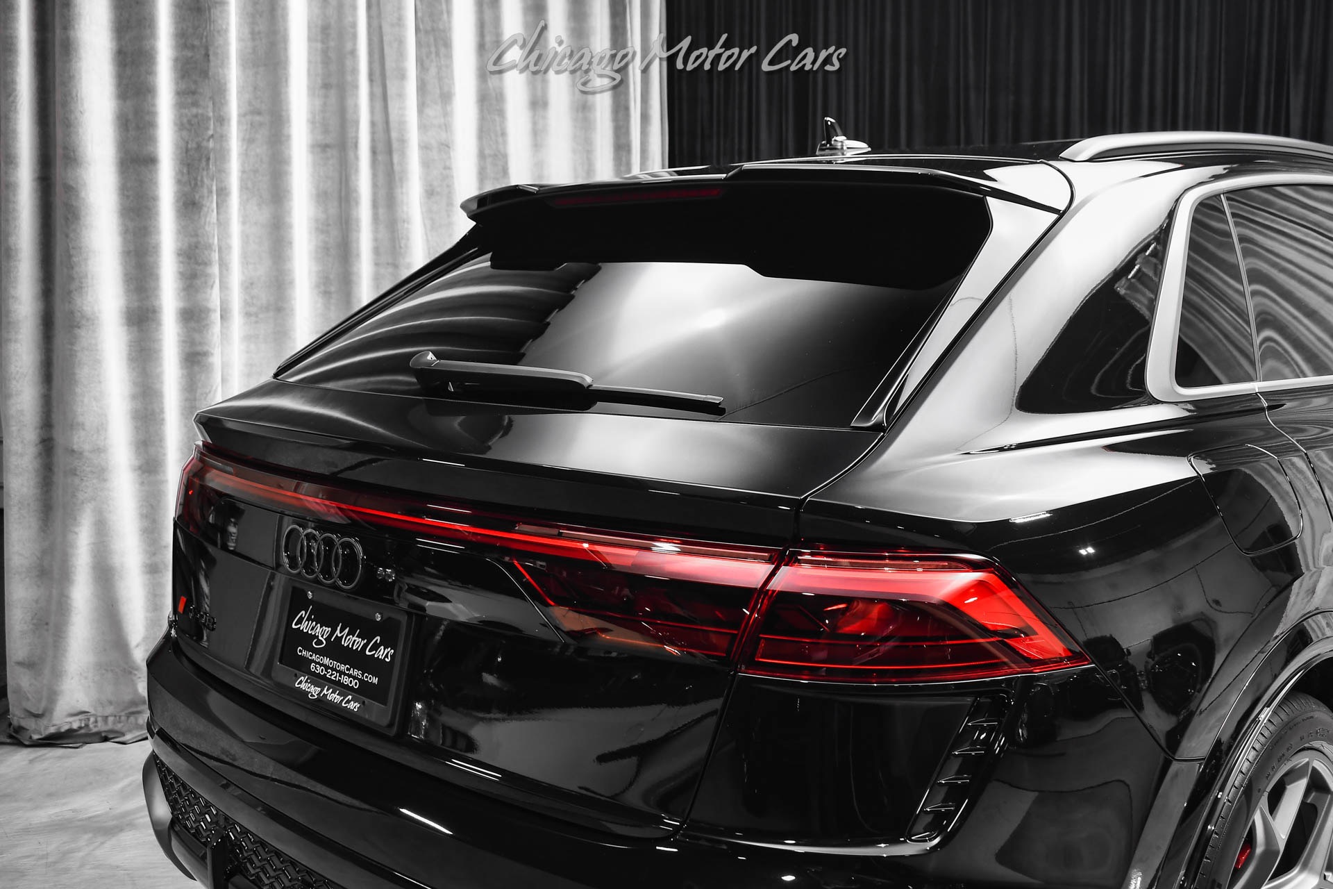 2025 AUDI RS Q8 - Image 46