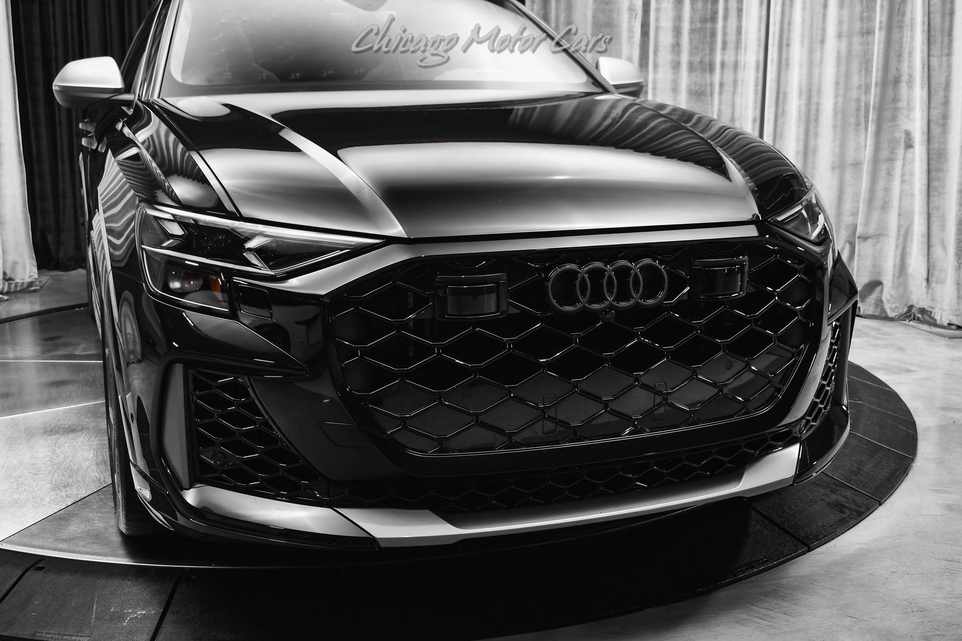 2025 AUDI RS Q8 - Image 51