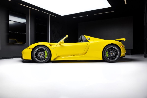 Used 2015 Porsche 918 Spyder for sale Sold at Chicago Motor Cars in West Chicago IL 60185 3