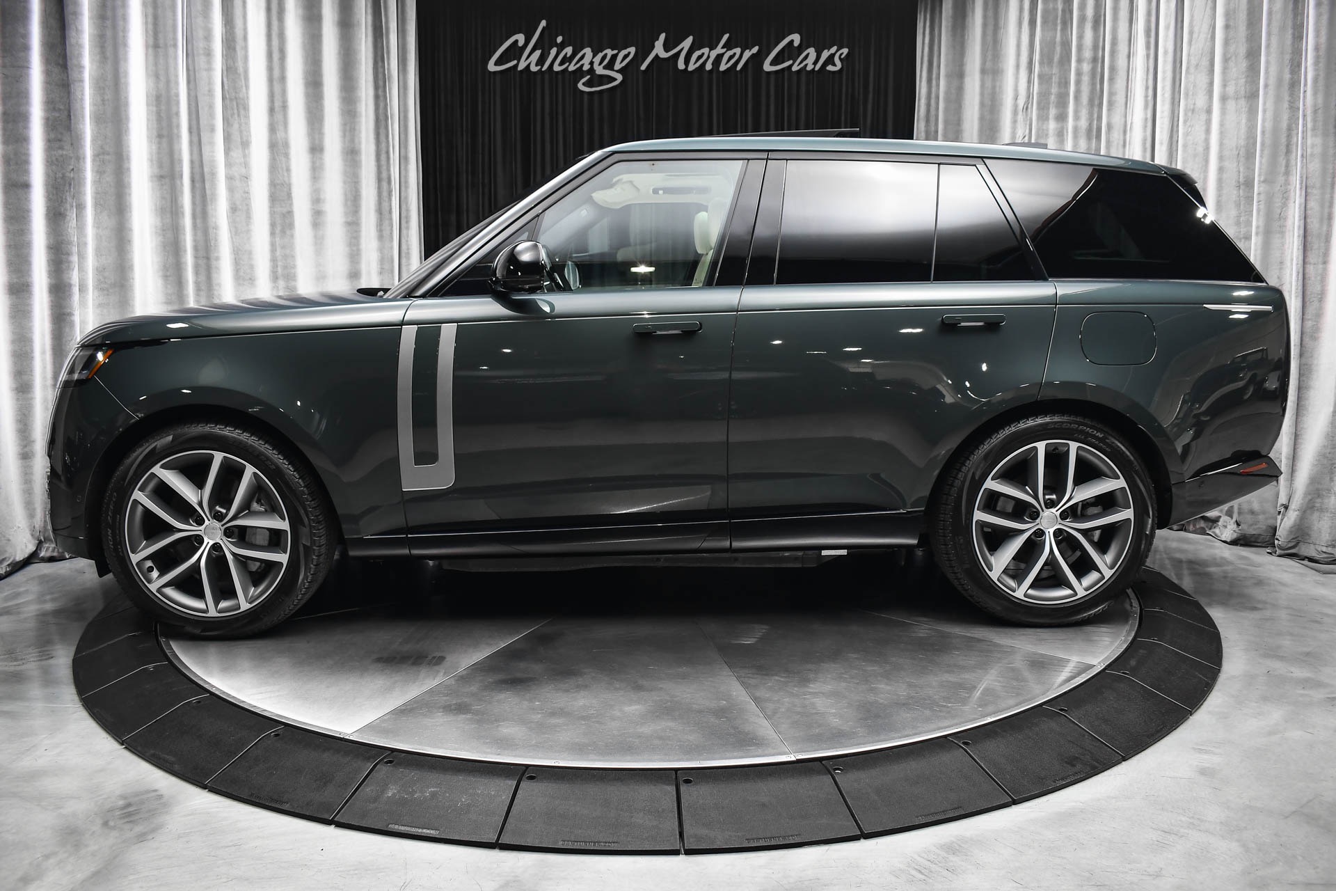 Used 2025 Land Rover Range Rover P550e SE for sale Sold at Chicago Motor Cars in West Chicago IL 60185 1