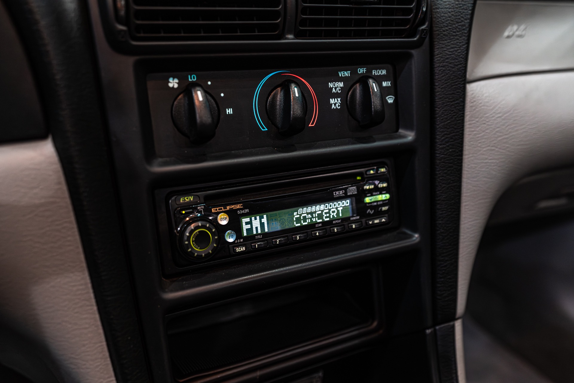 1997 FORD MUSTANG - Image 16