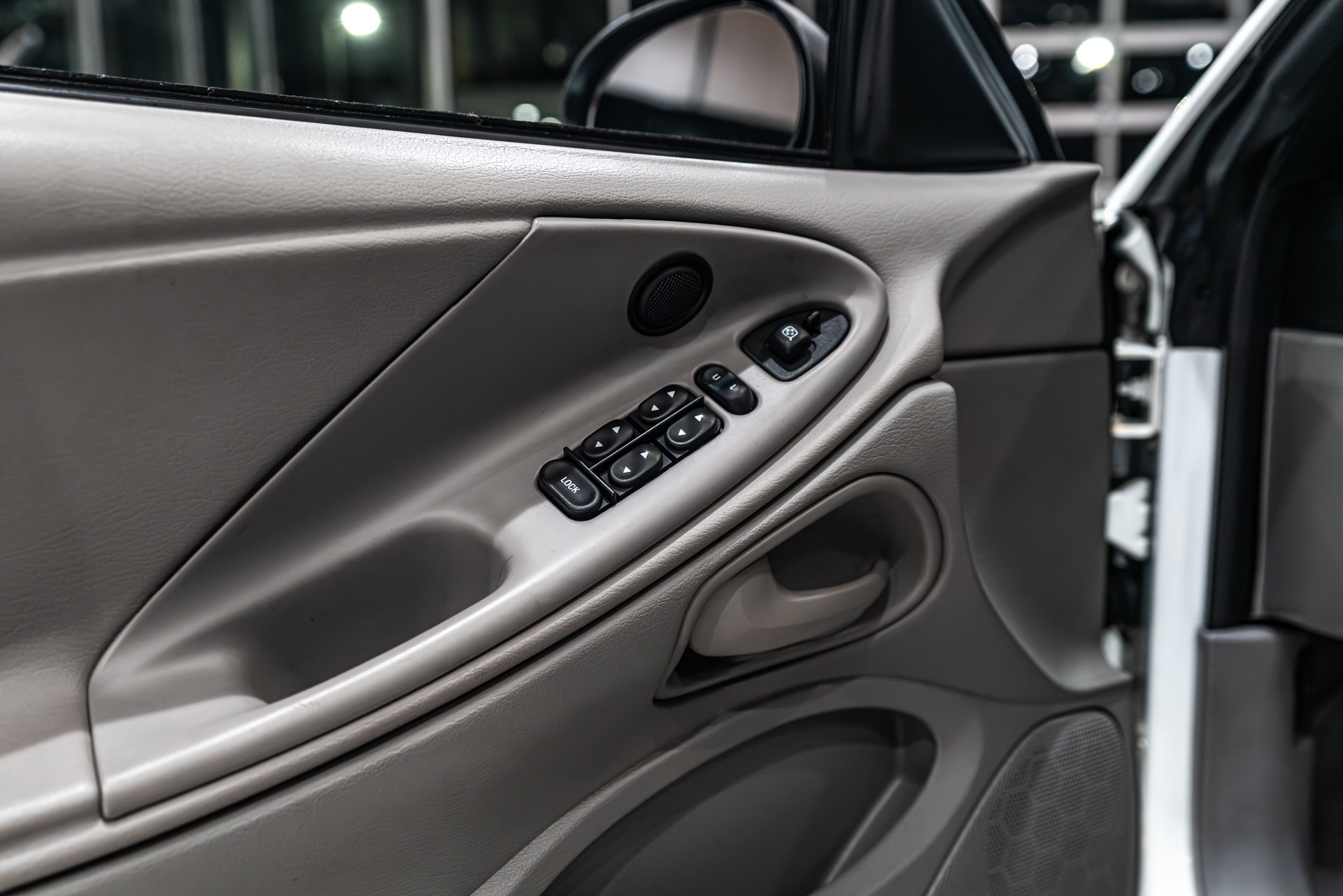 1997 FORD MUSTANG - Image 29