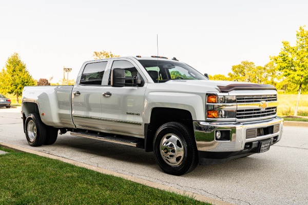 Used 2015 Chevrolet Silverado 3500HD LTZ Duramax 6.6L Turbo Diesel 4x4 Excellent Condition for sale Sold at Chicago Motor Cars in West Chicago IL 60185 5