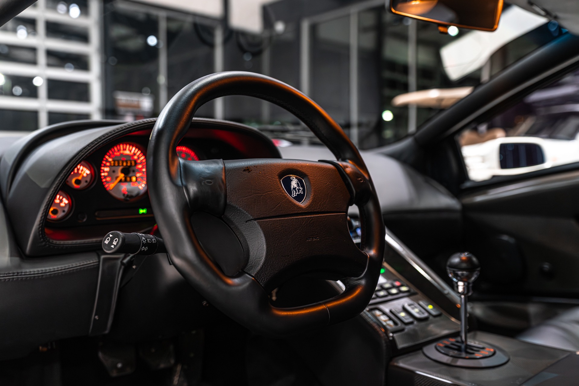 1992 LAMBORGHINI DIABLO - Image 10