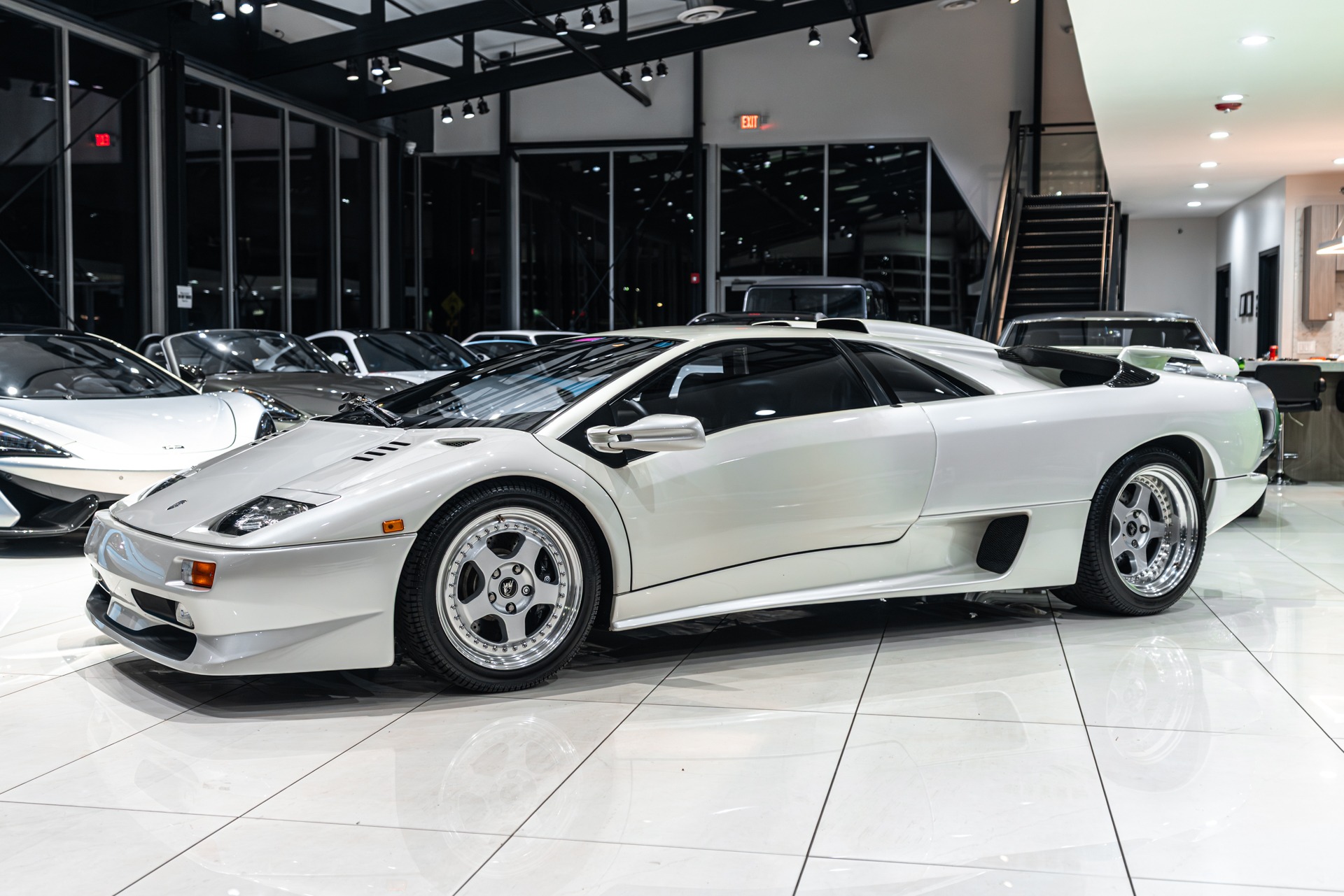 1992 LAMBORGHINI DIABLO - Image 2
