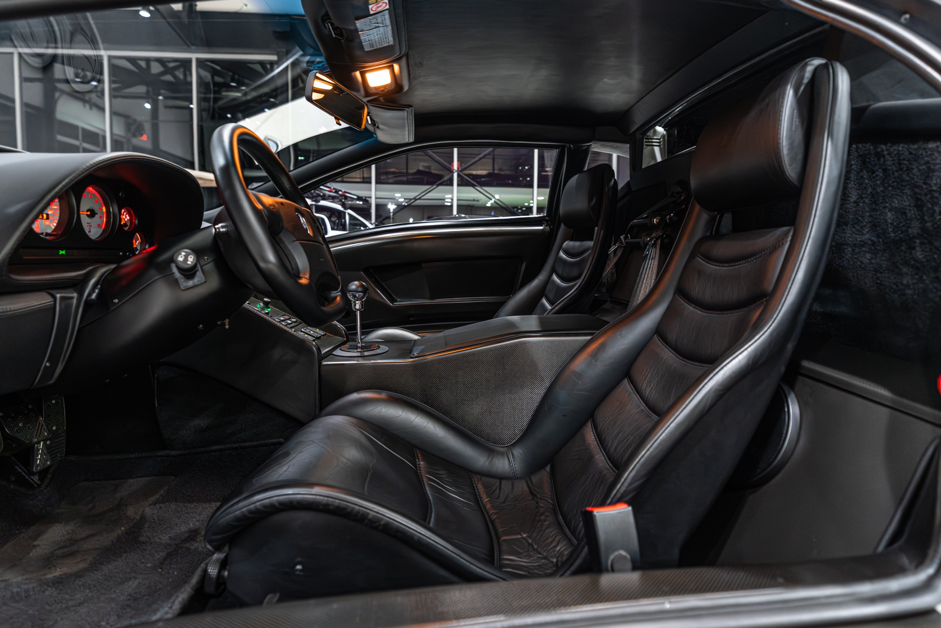 1992 LAMBORGHINI DIABLO - Image 22