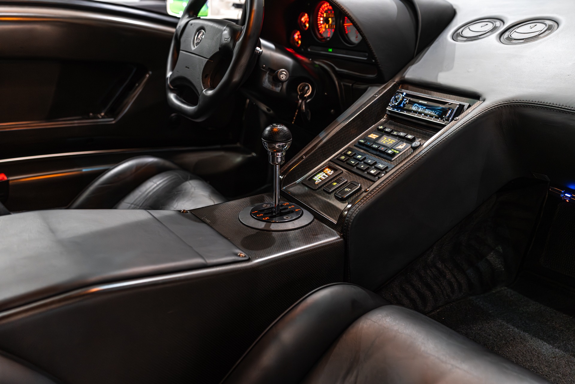 1992 LAMBORGHINI DIABLO - Image 26