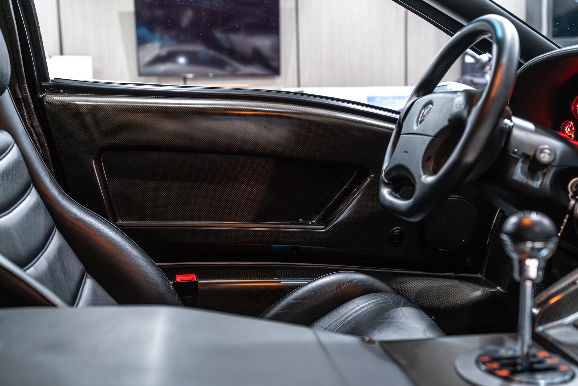 1992 LAMBORGHINI DIABLO - Image 29