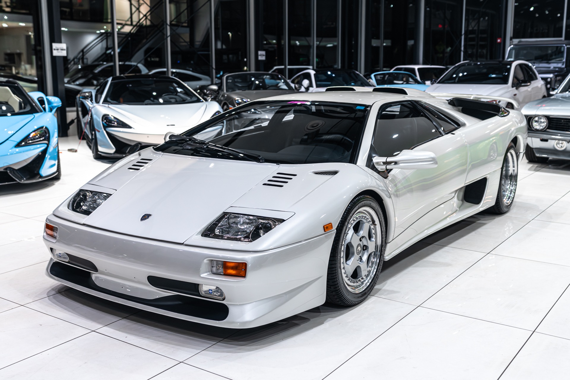 1992 LAMBORGHINI DIABLO - Image 32