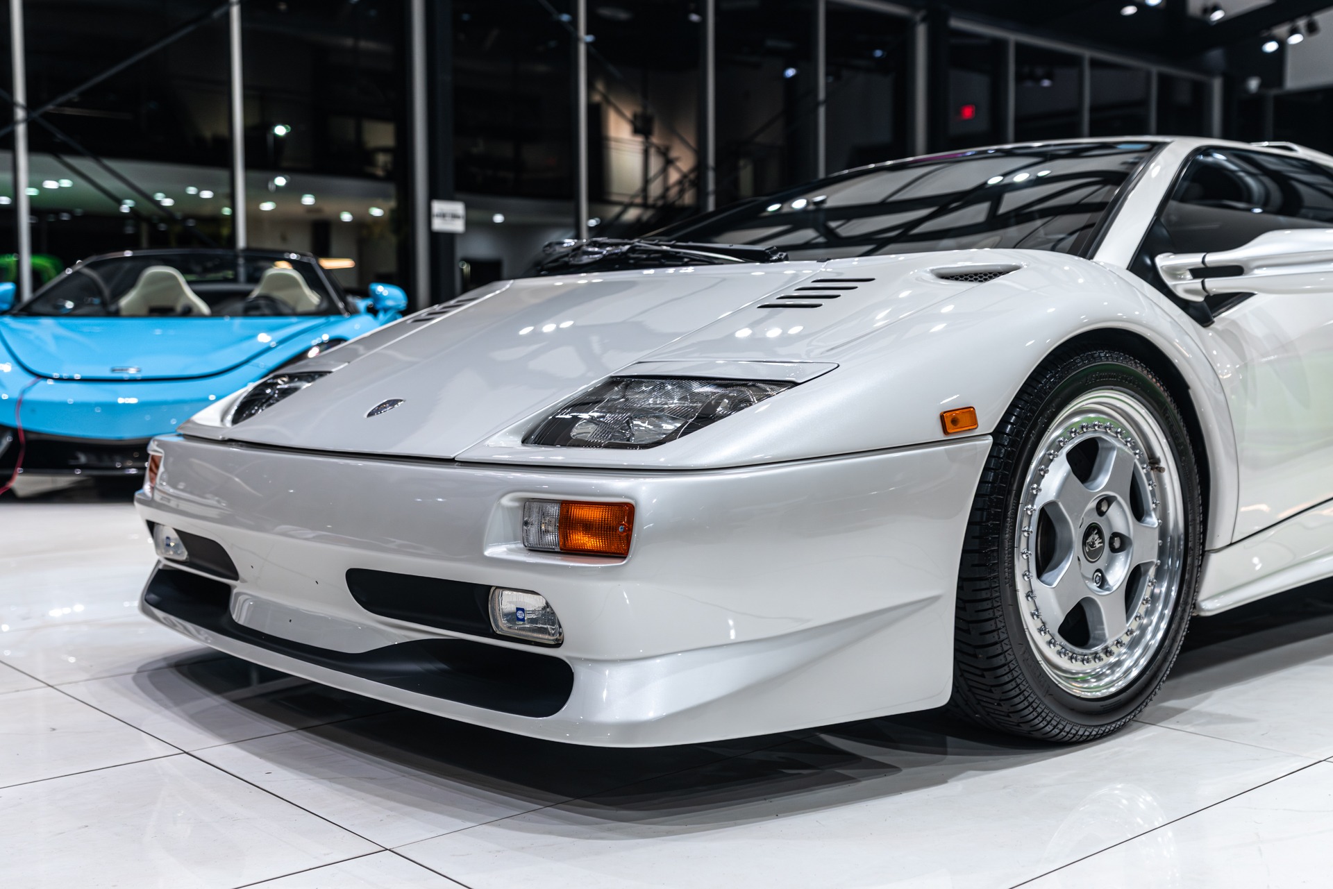 1992 LAMBORGHINI DIABLO - Image 34