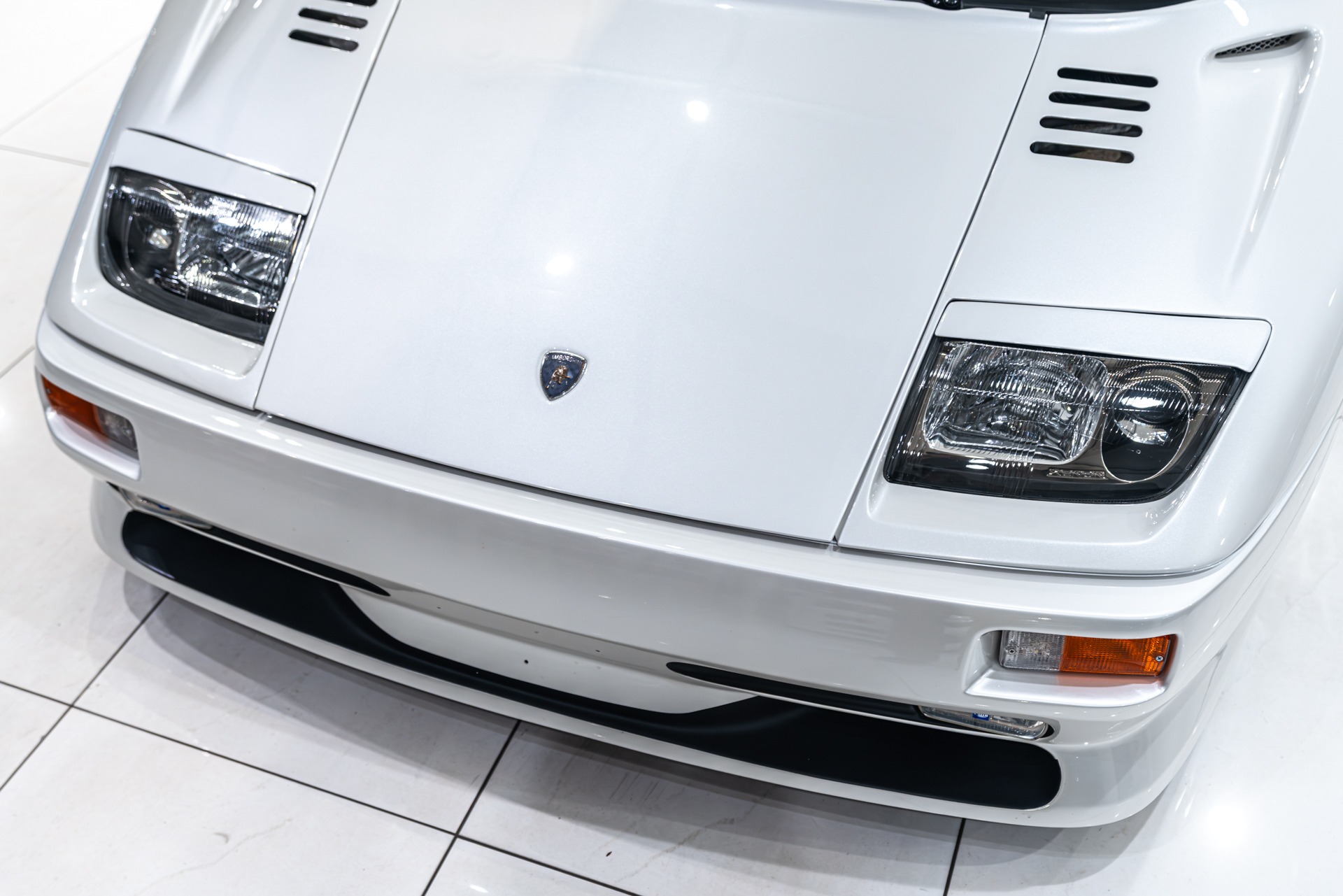 1992 LAMBORGHINI DIABLO - Image 35