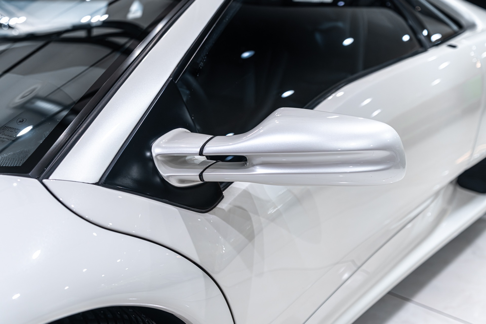 1992 LAMBORGHINI DIABLO - Image 38