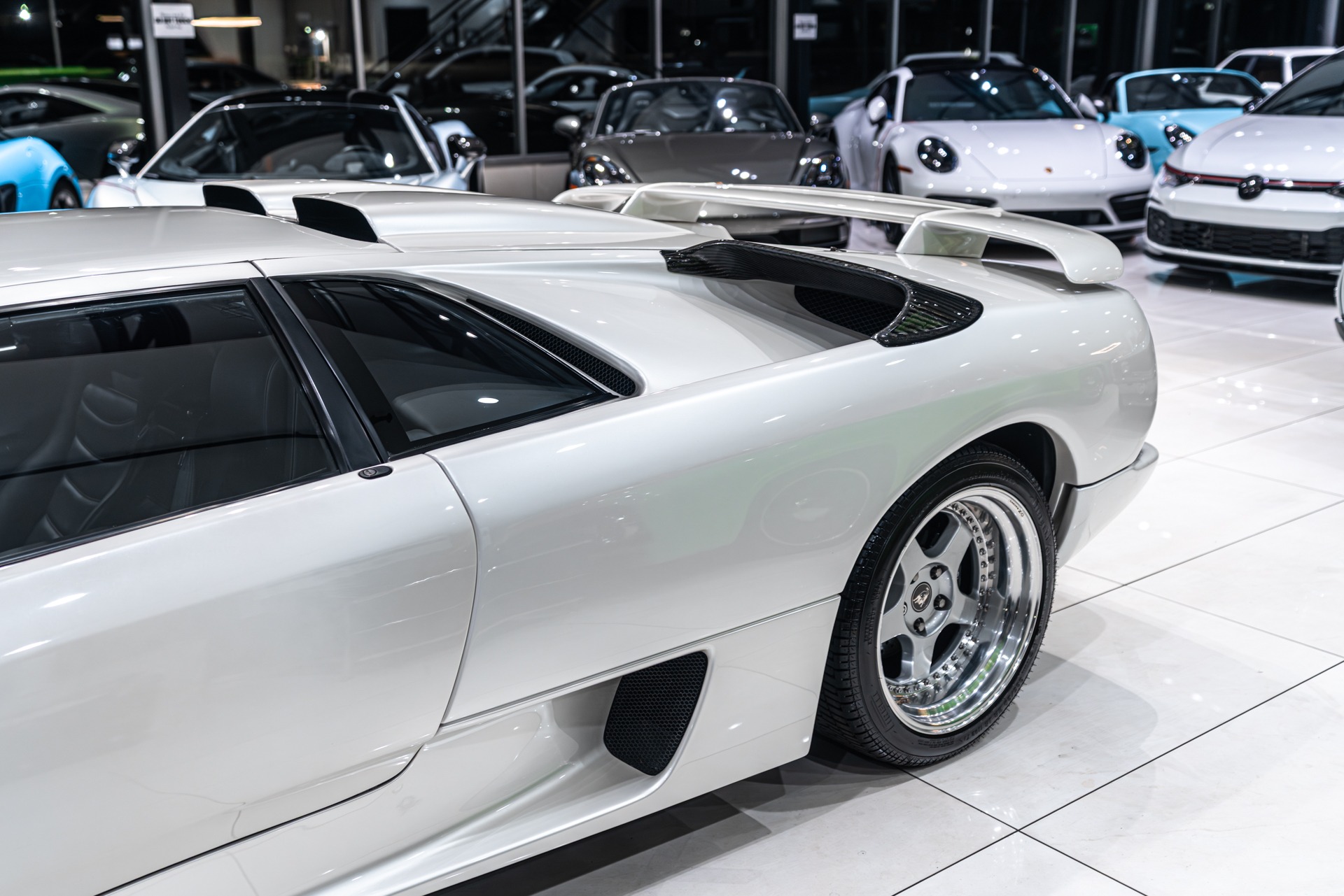 1992 LAMBORGHINI DIABLO - Image 41