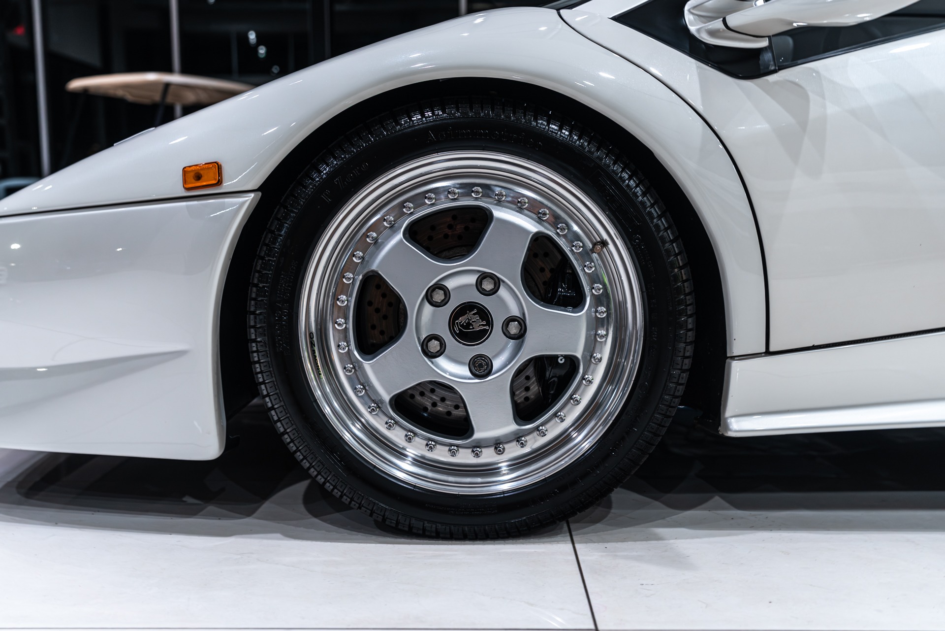 1992 LAMBORGHINI DIABLO - Image 60