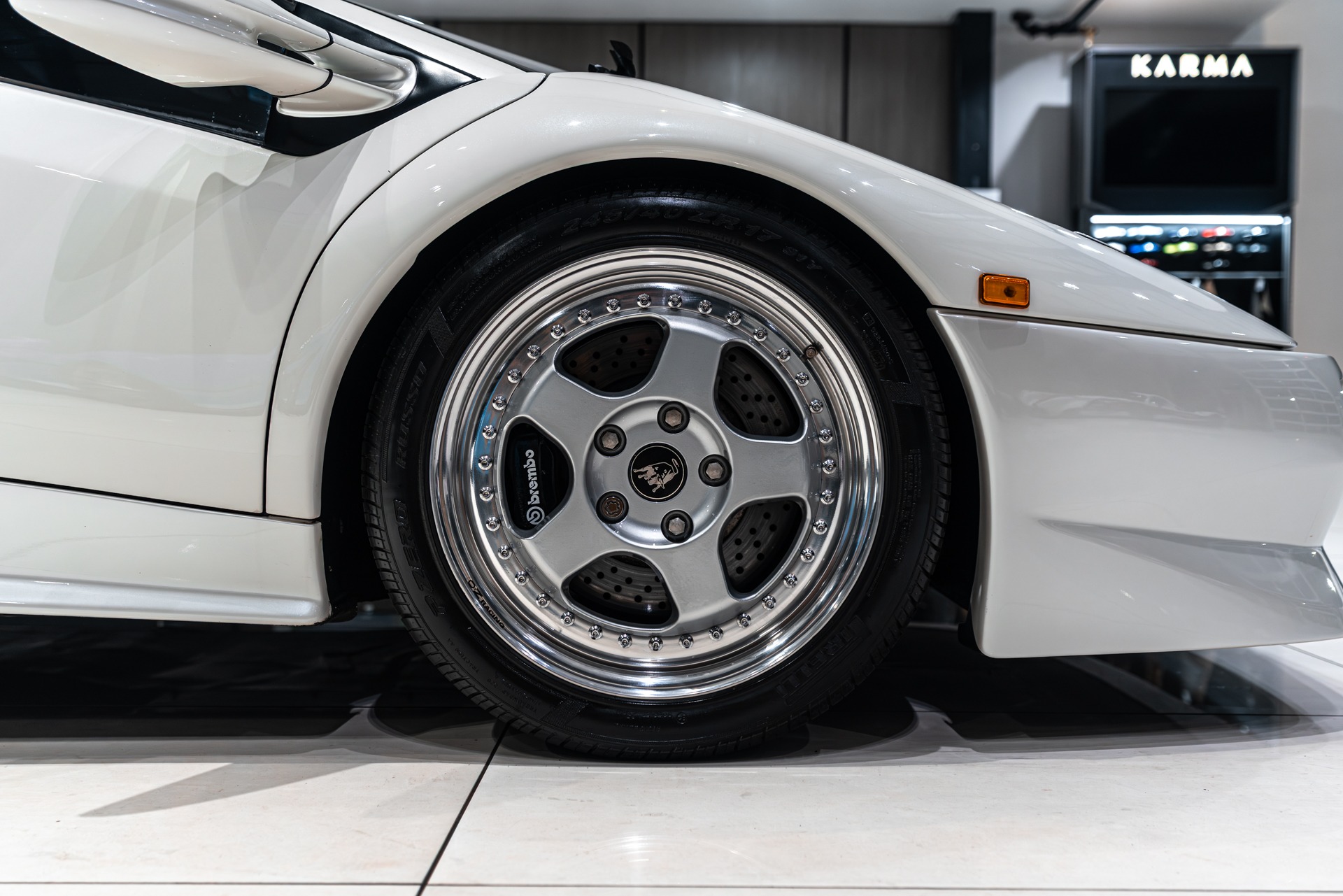 1992 LAMBORGHINI DIABLO - Image 63