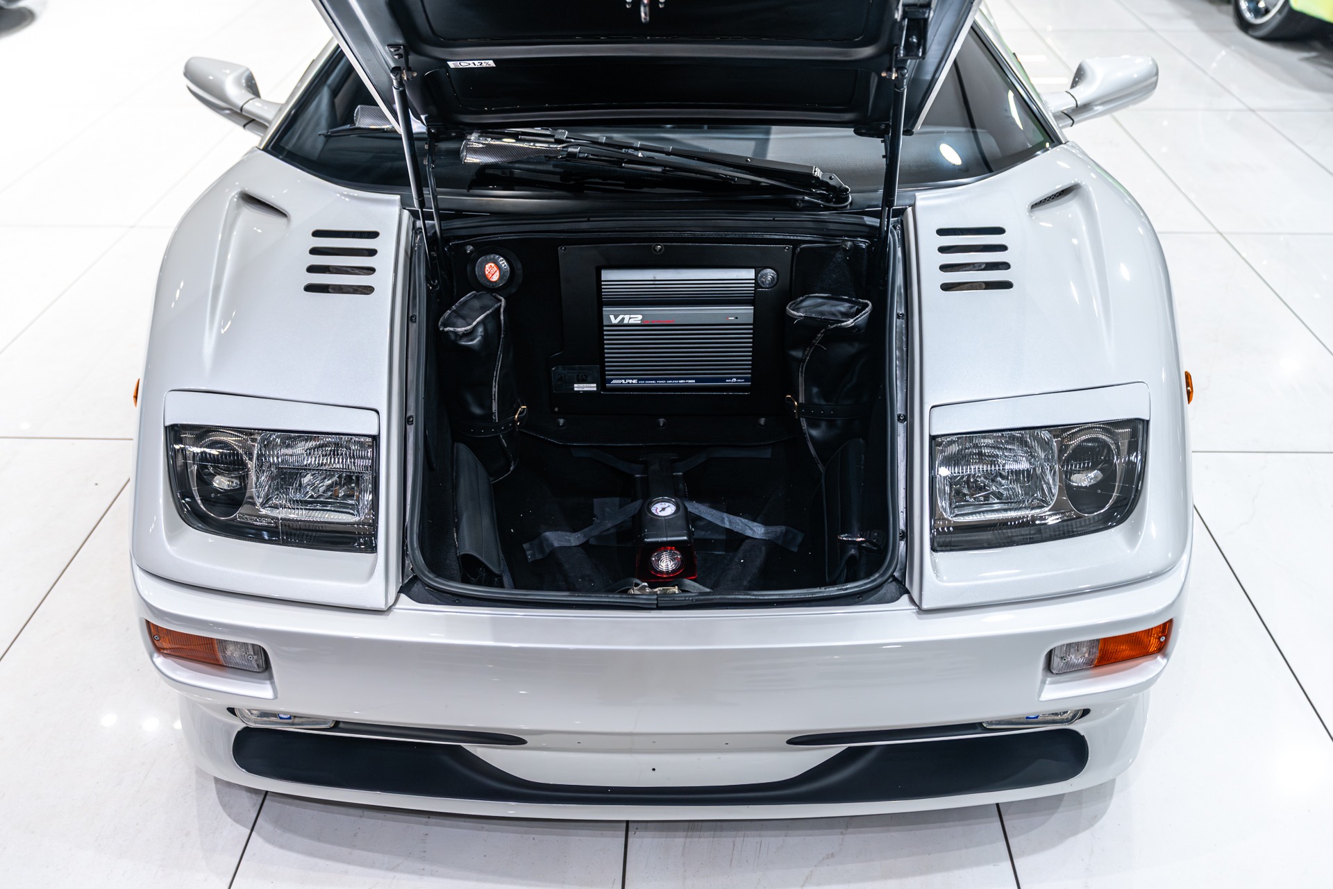 1992 LAMBORGHINI DIABLO - Image 64