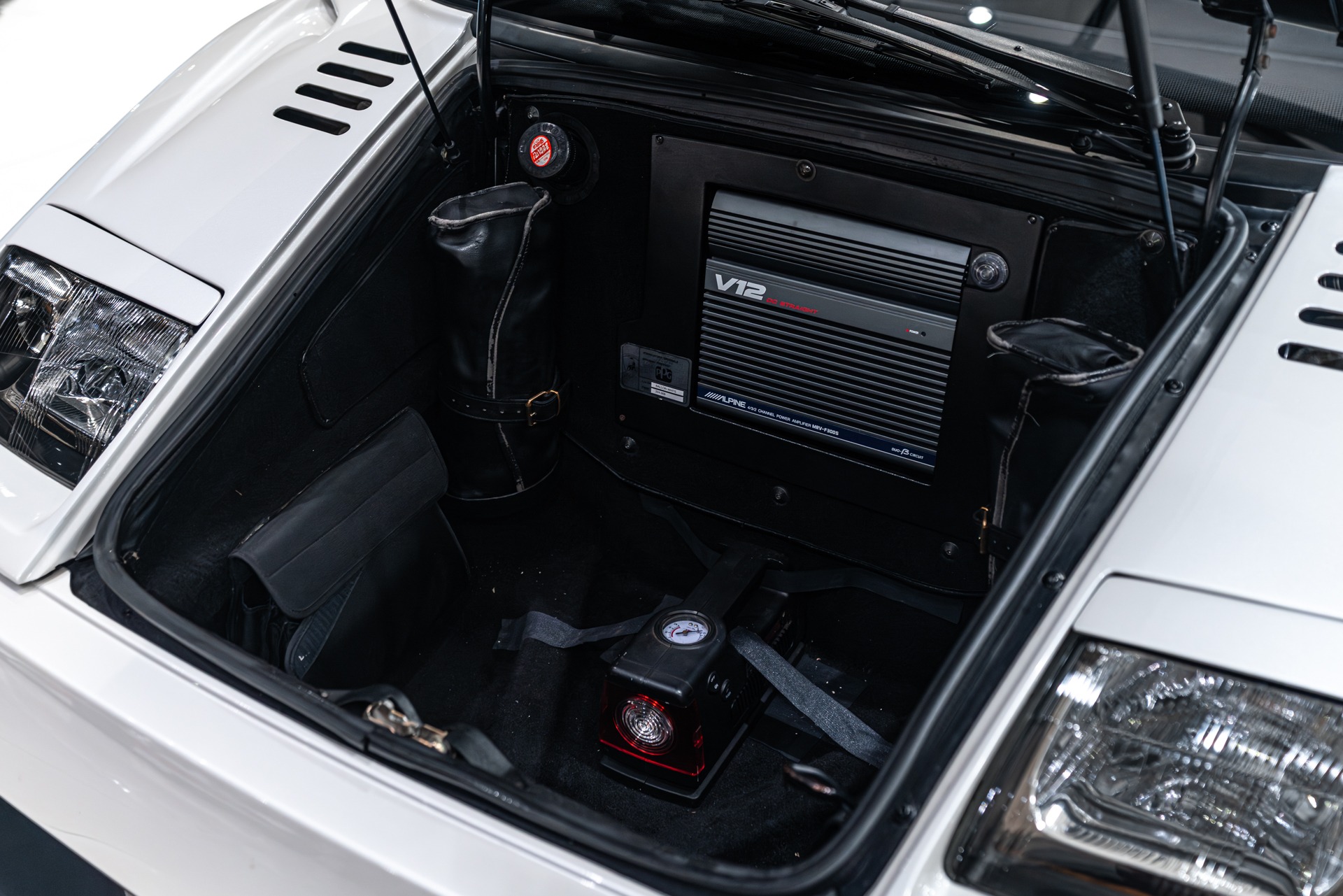 1992 LAMBORGHINI DIABLO - Image 65