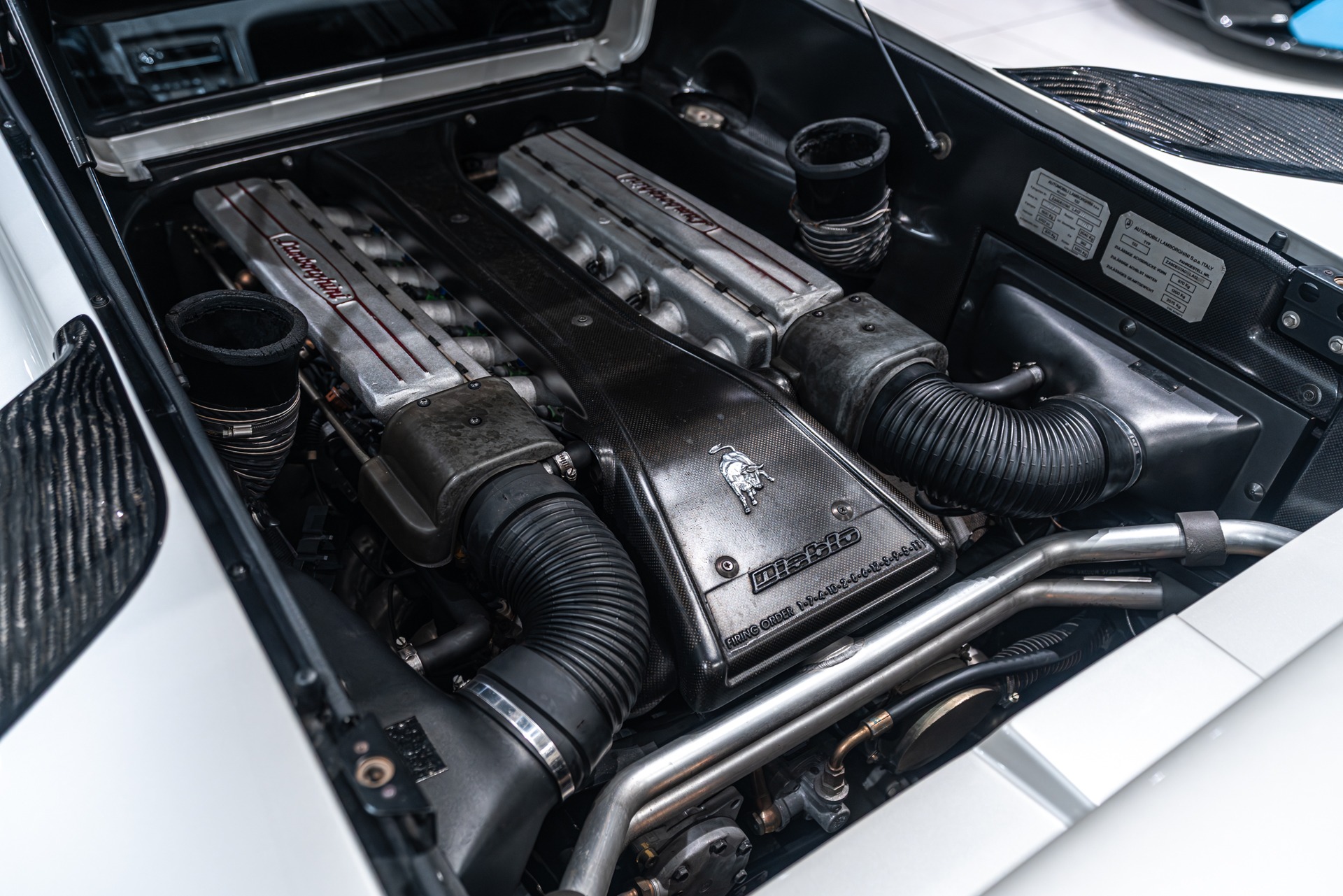 1992 LAMBORGHINI DIABLO - Image 68