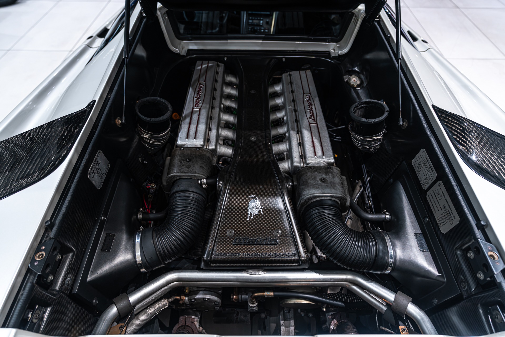 1992 LAMBORGHINI DIABLO - Image 69