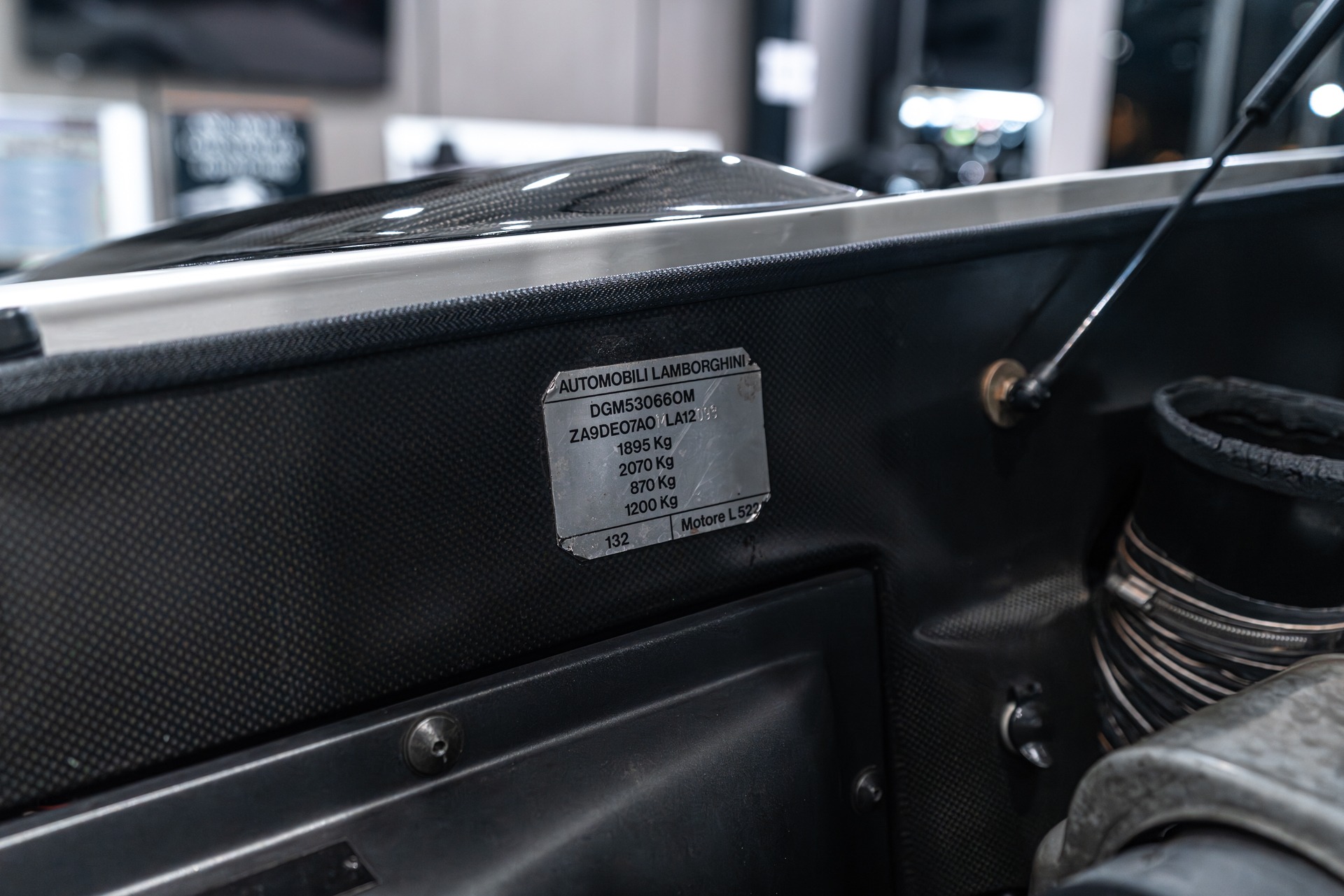 1992 LAMBORGHINI DIABLO - Image 71