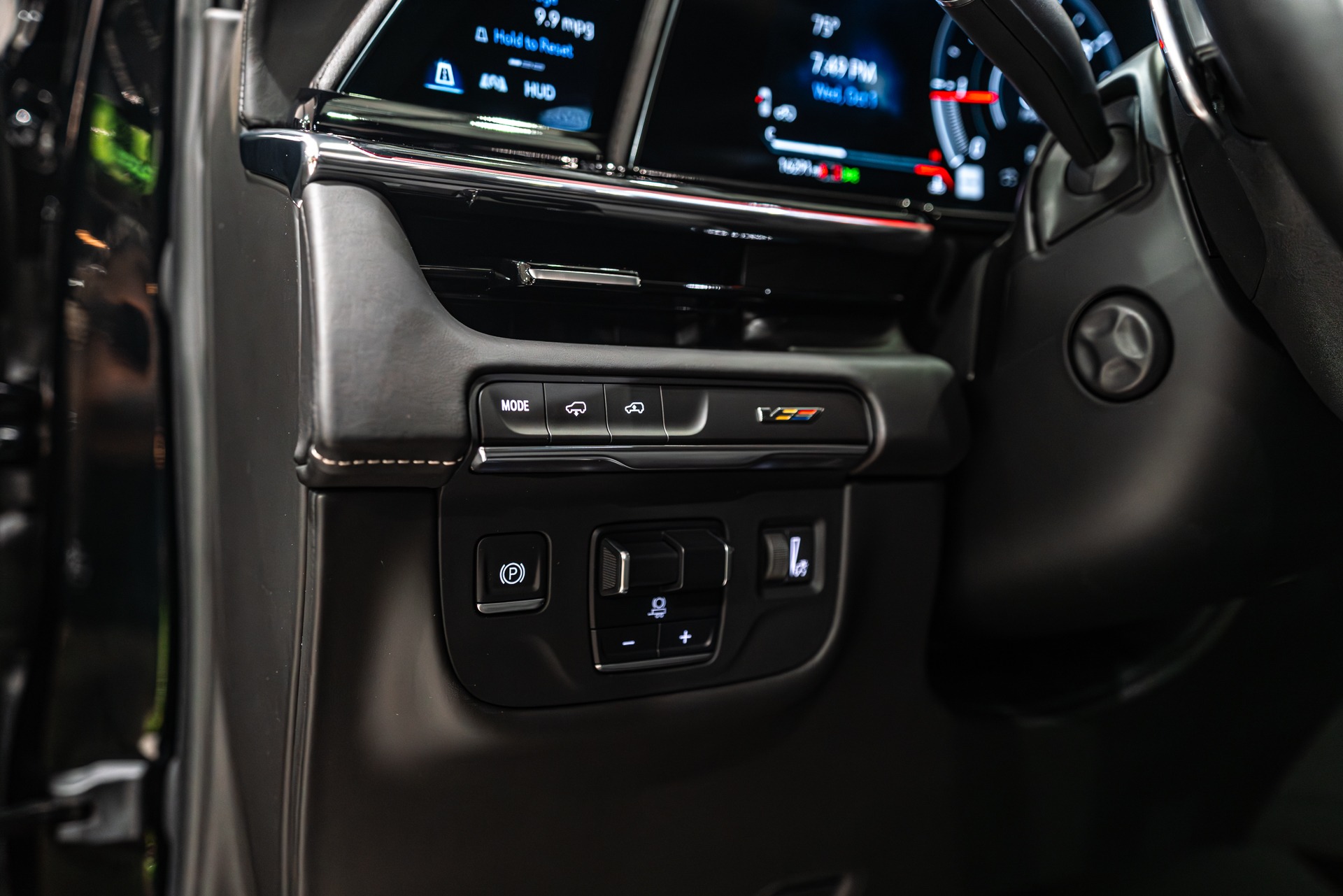 2023 CADILLAC ESCALADE ESV - Image 9