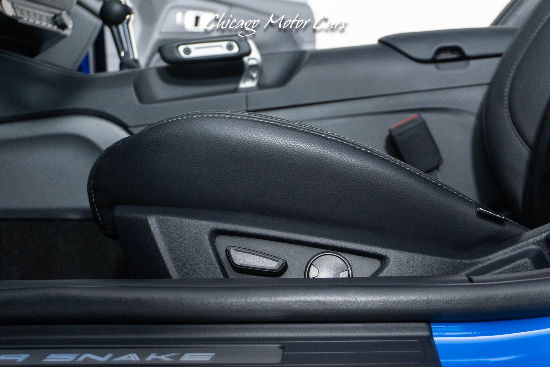 2025 FORD MUSTANG - Image 30