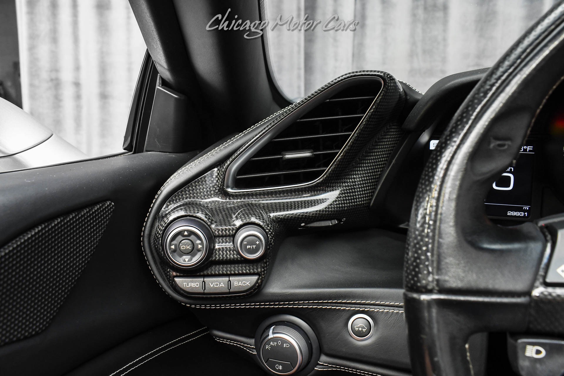 2017 FERRARI 488 - Image 12