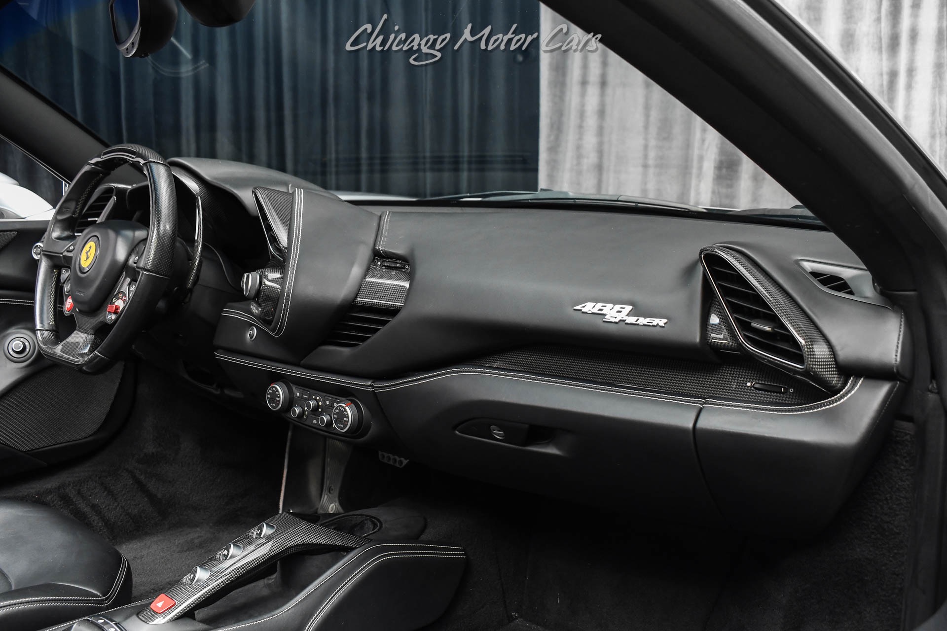 2017 FERRARI 488 - Image 28